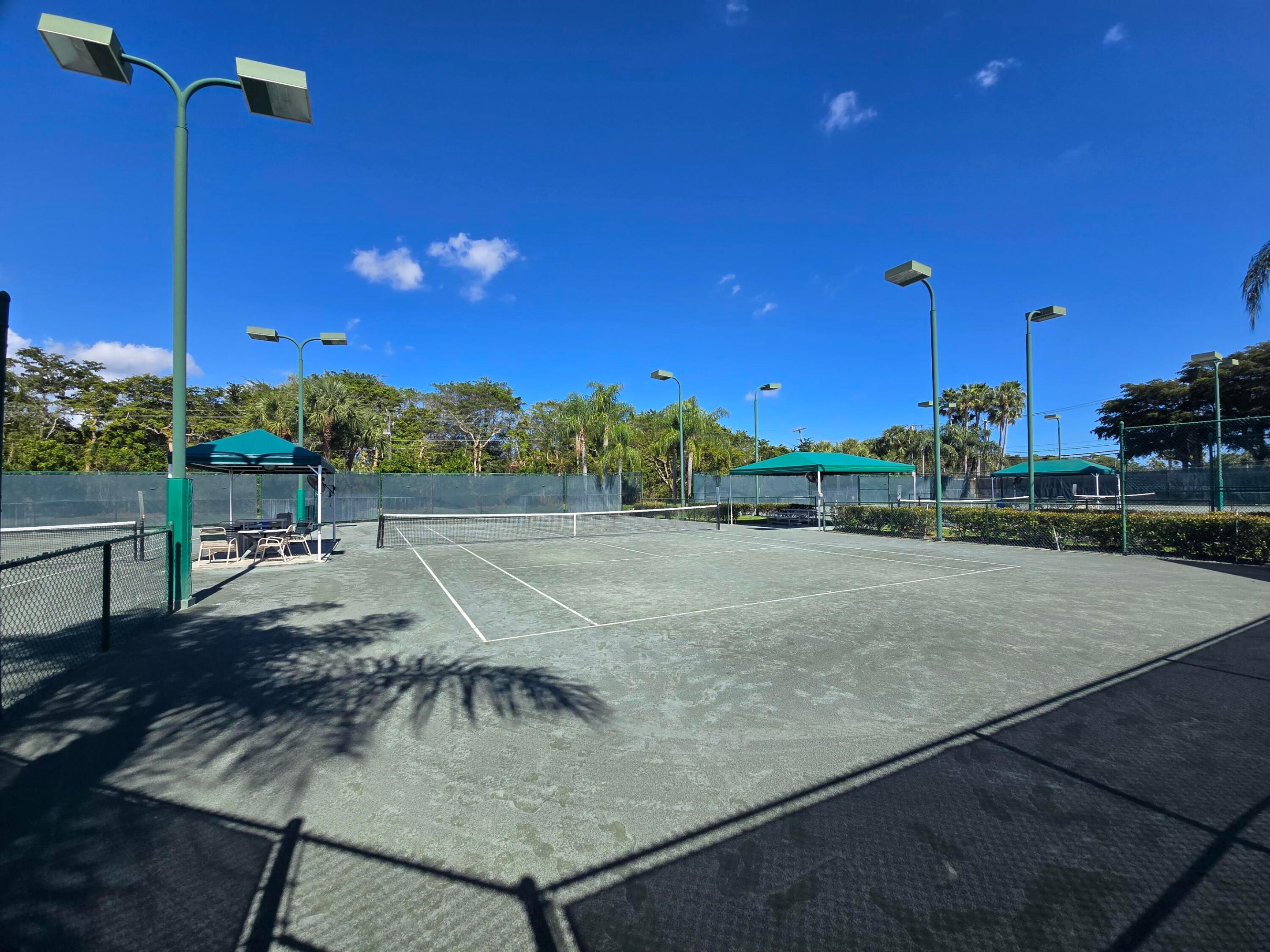 5256 Glenville Drive