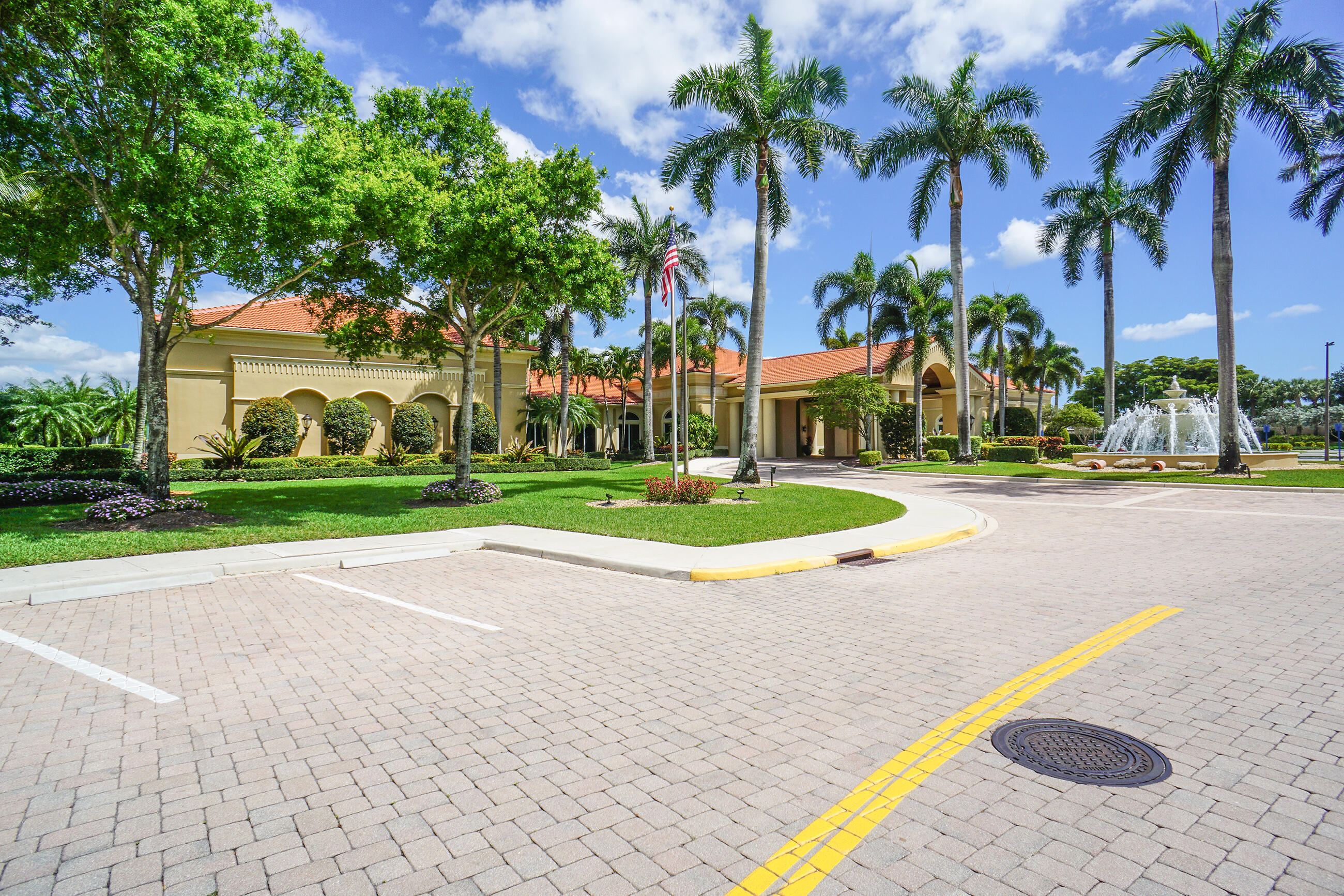 5256 Glenville Drive