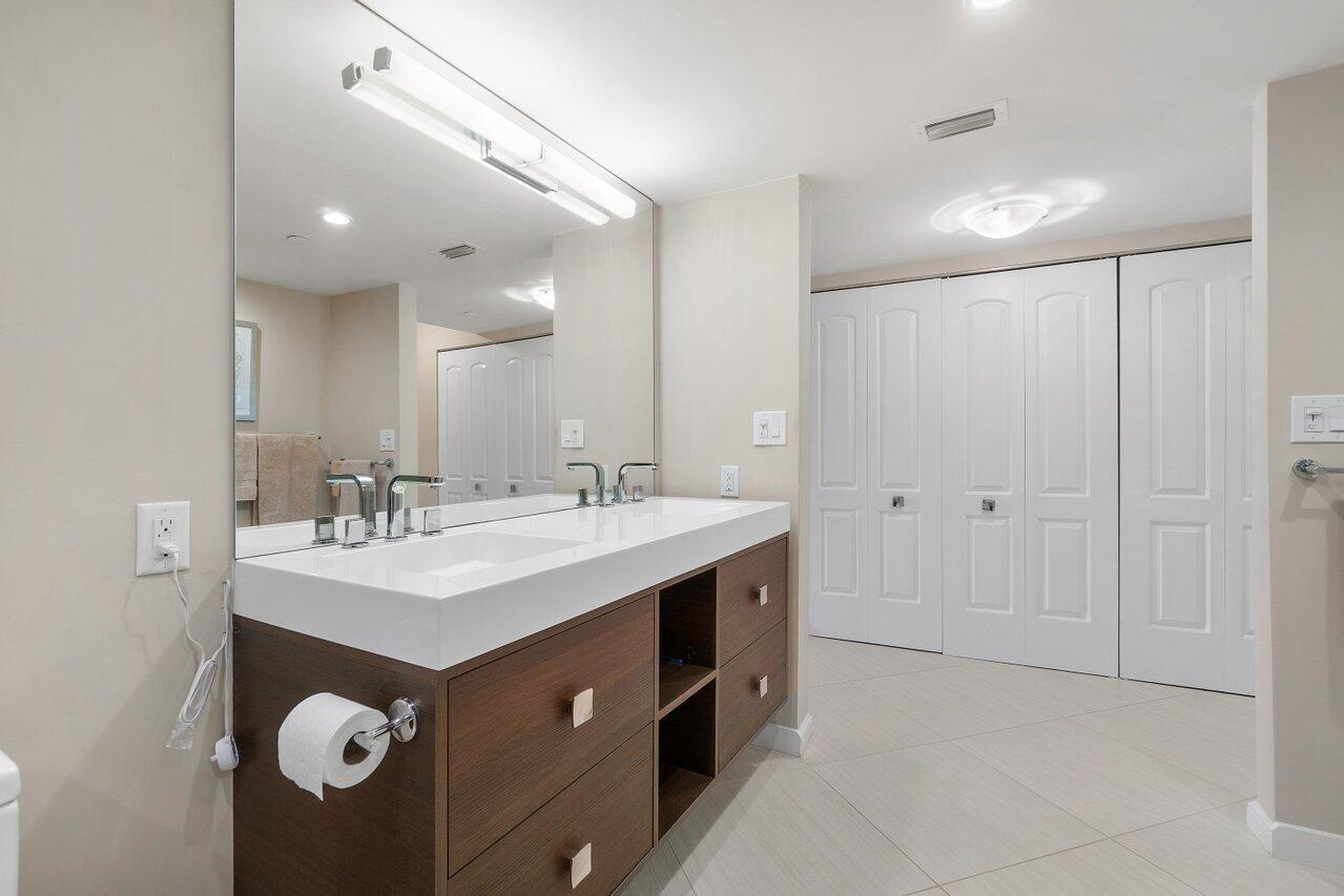 4545 N Ocean Boulevard 11c