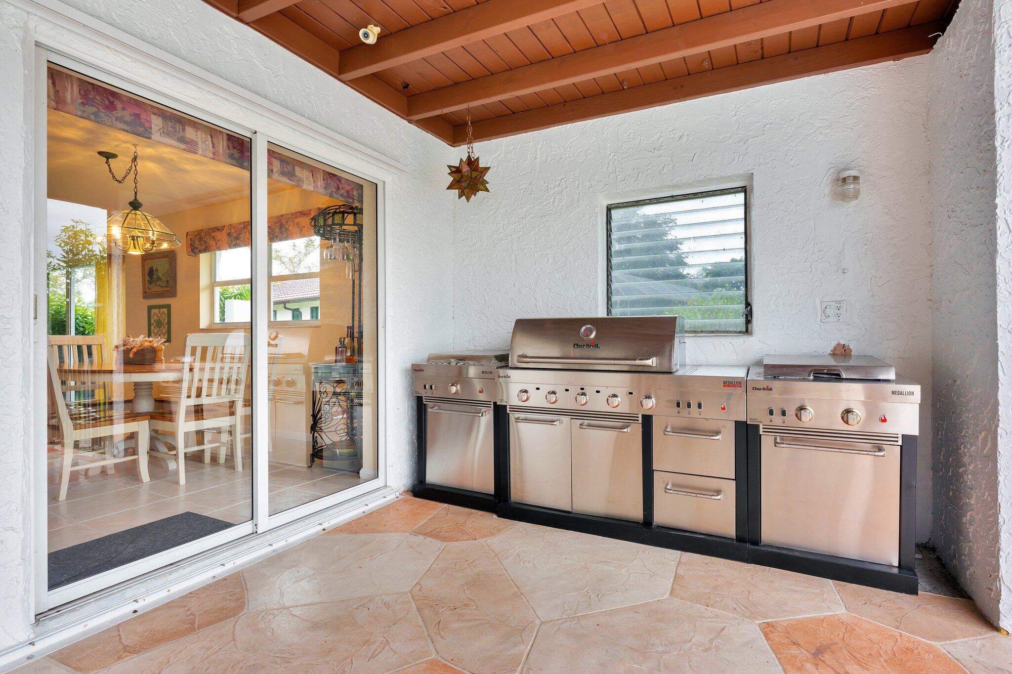 320 NW 101st Avenue