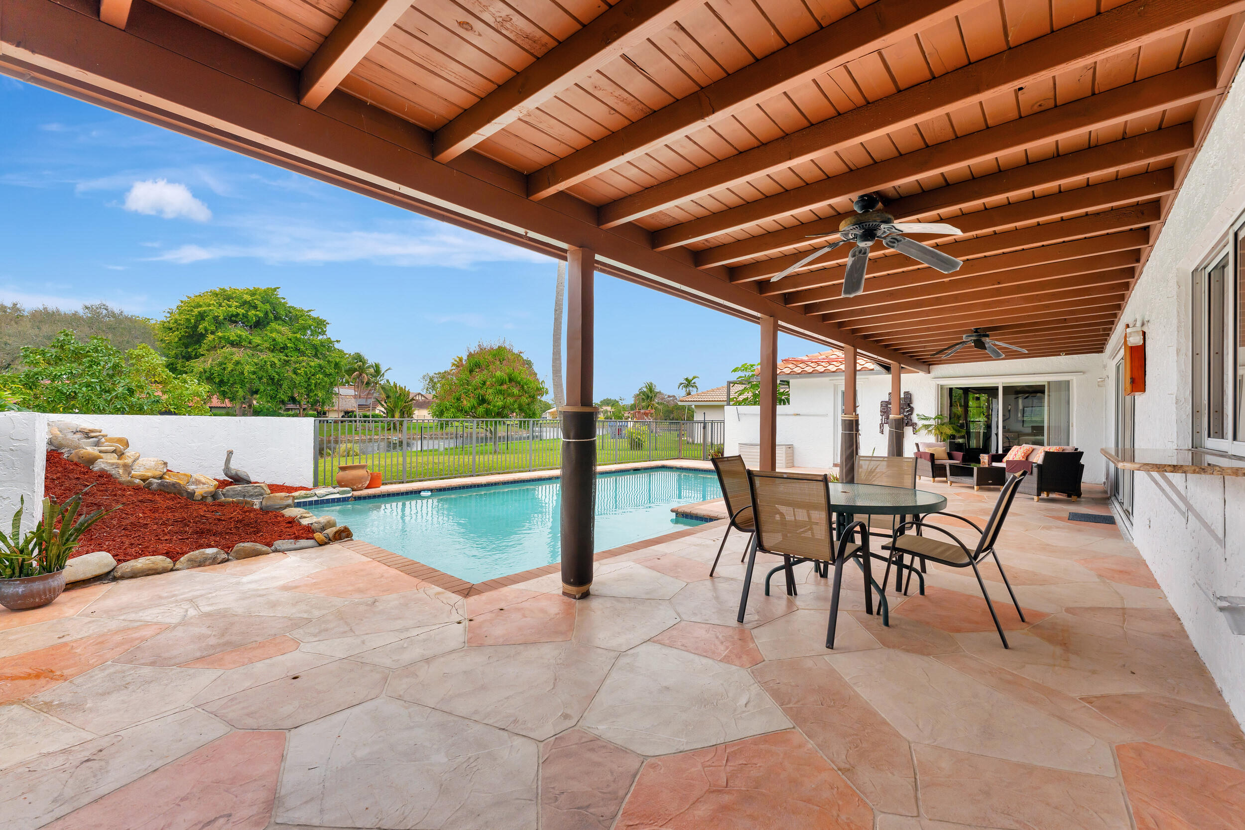 320 NW 101st Avenue