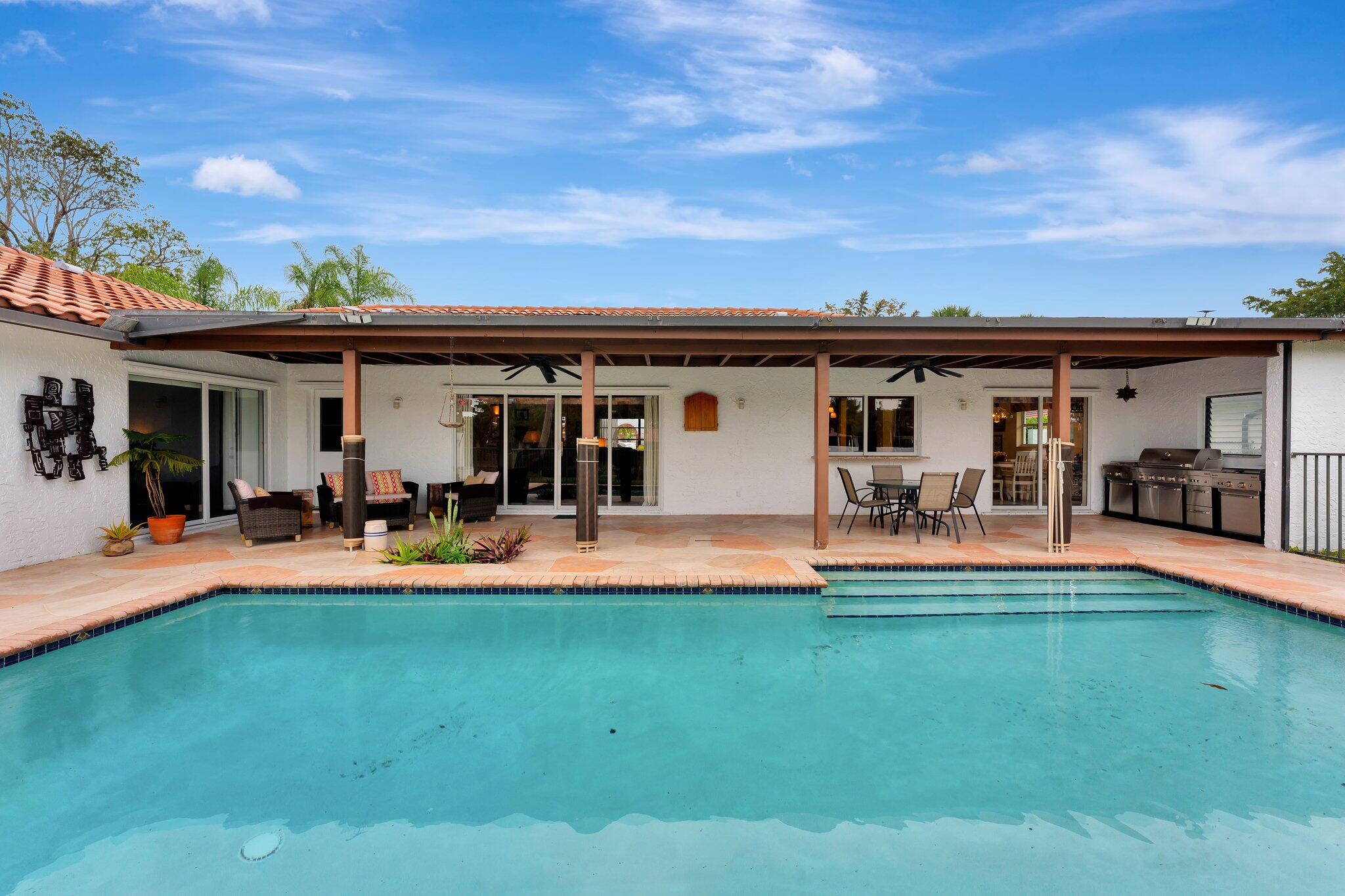 320 NW 101st Avenue