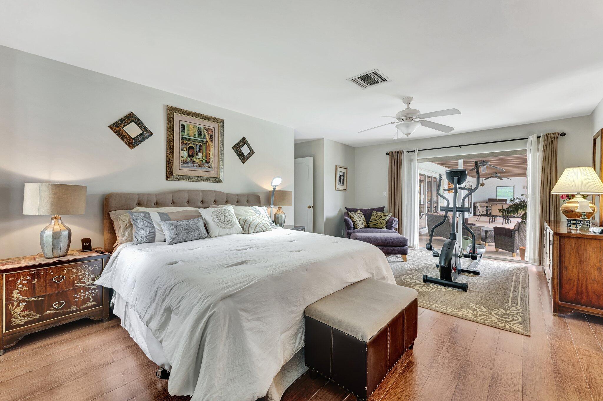 320 NW 101st Avenue