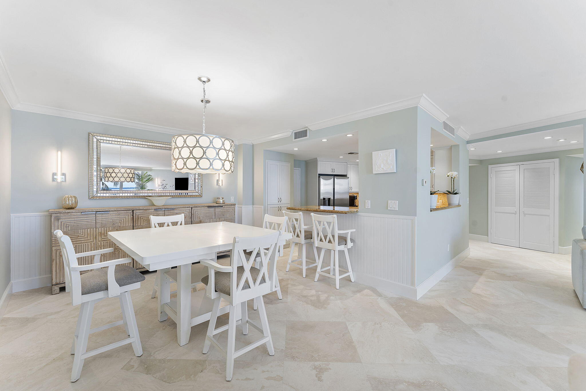 1225 S Ocean Boulevard 301