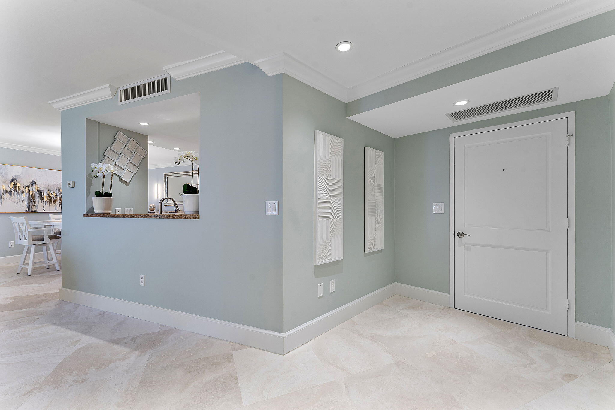 1225 S Ocean Boulevard 301