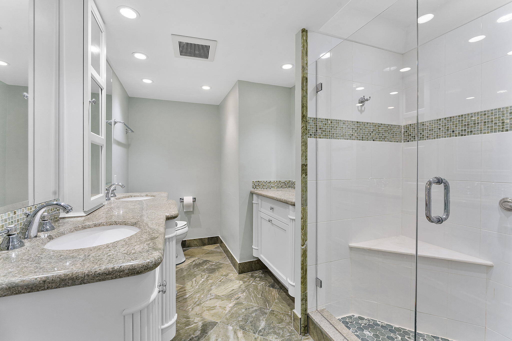 1225 S Ocean Boulevard 301