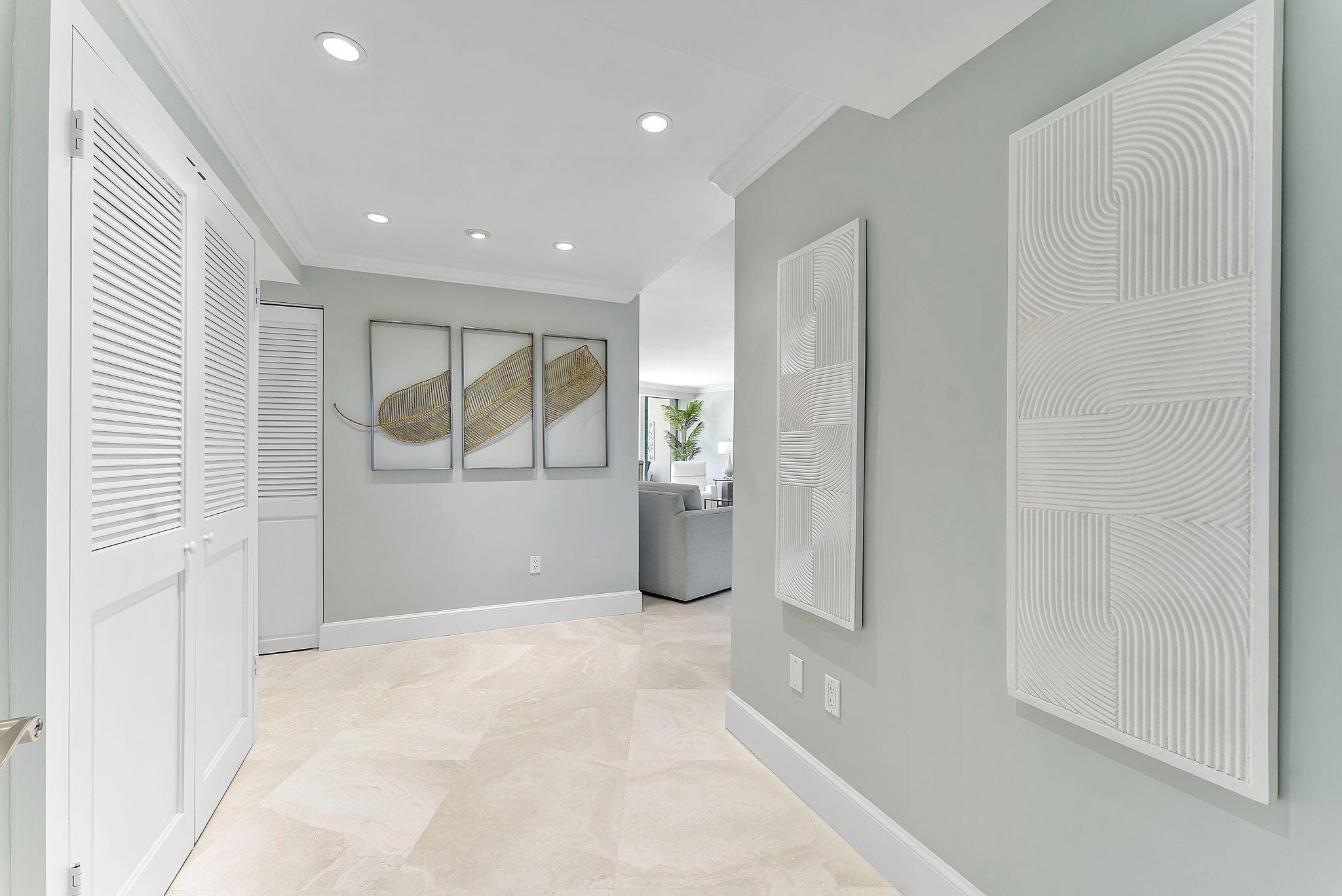 1225 S Ocean Boulevard 301