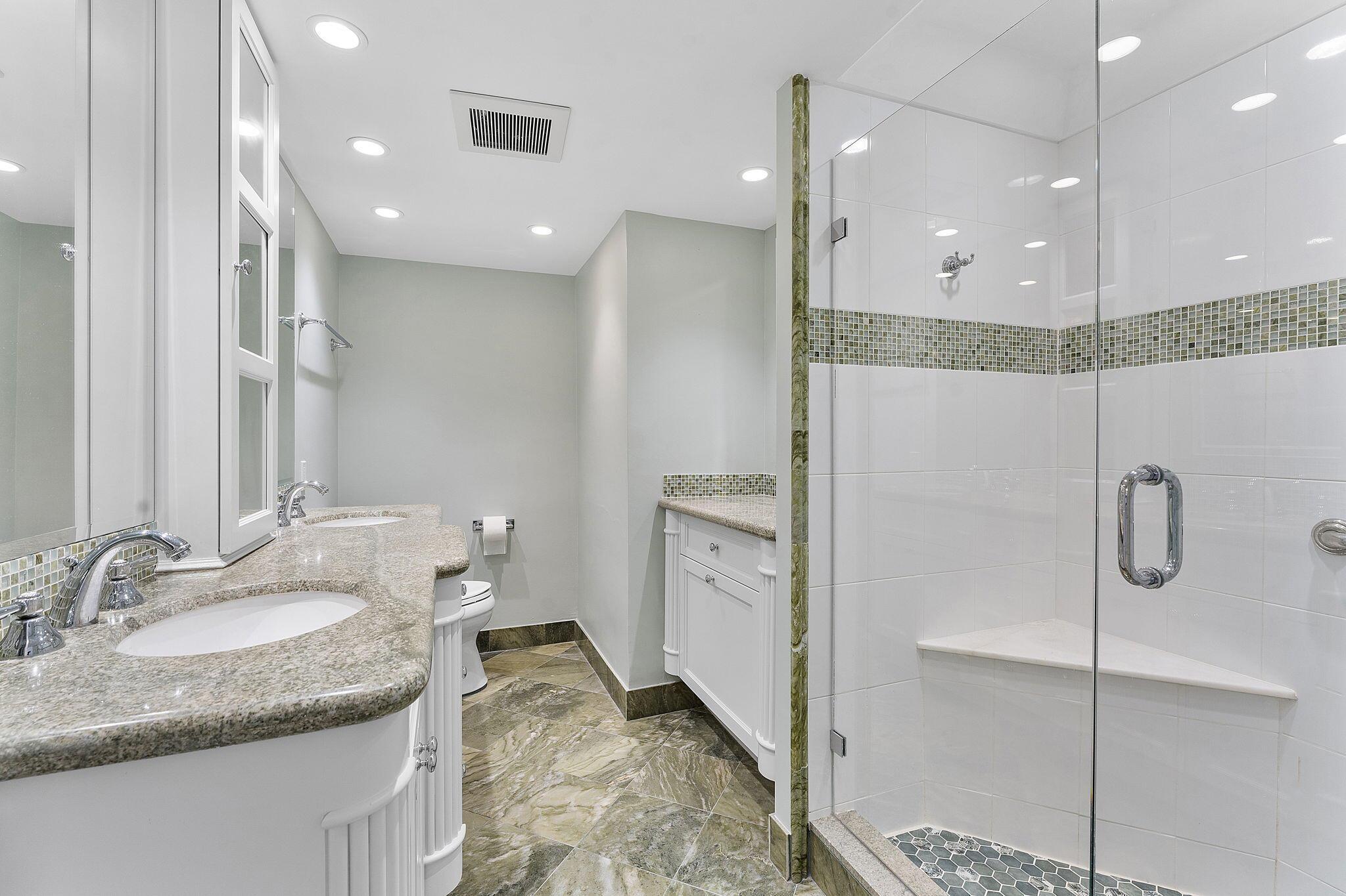 1225 S Ocean Boulevard 301