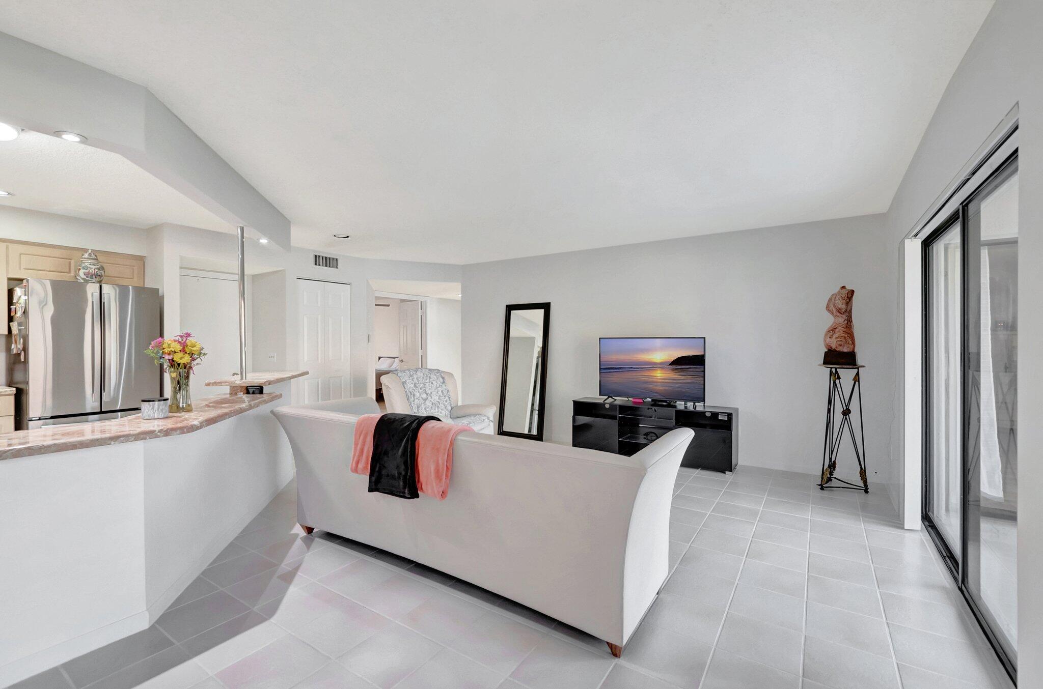 5731 Coach House Circle A