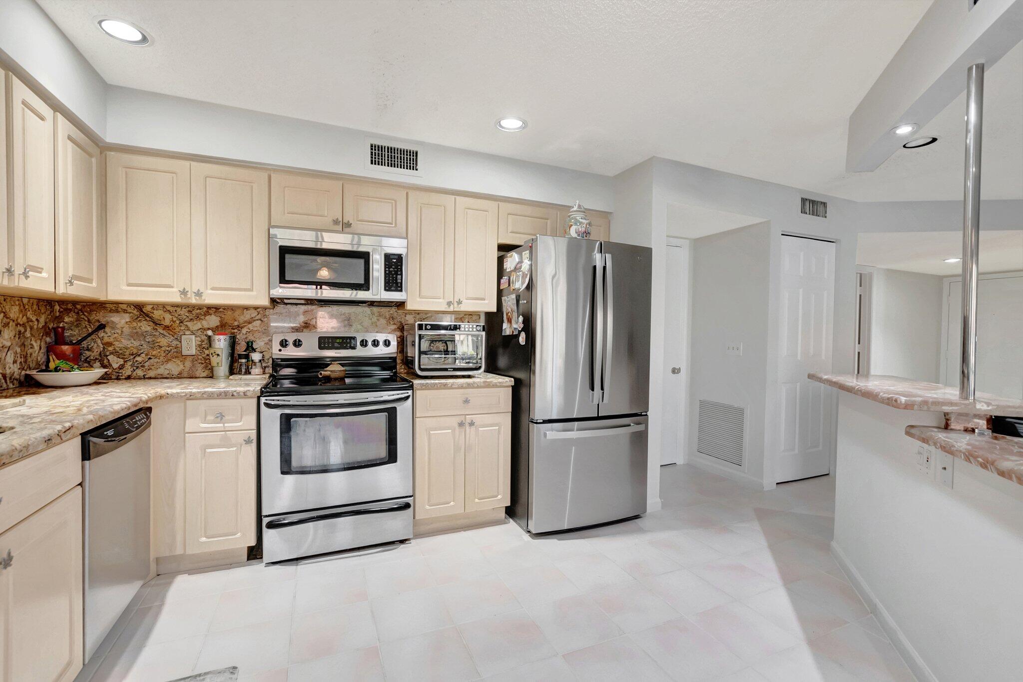 5731 Coach House Circle A