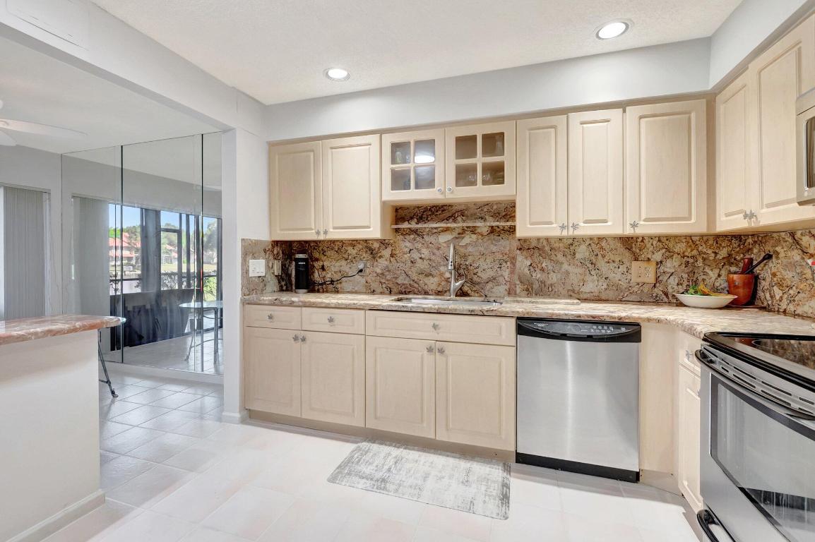 5731 Coach House Circle A