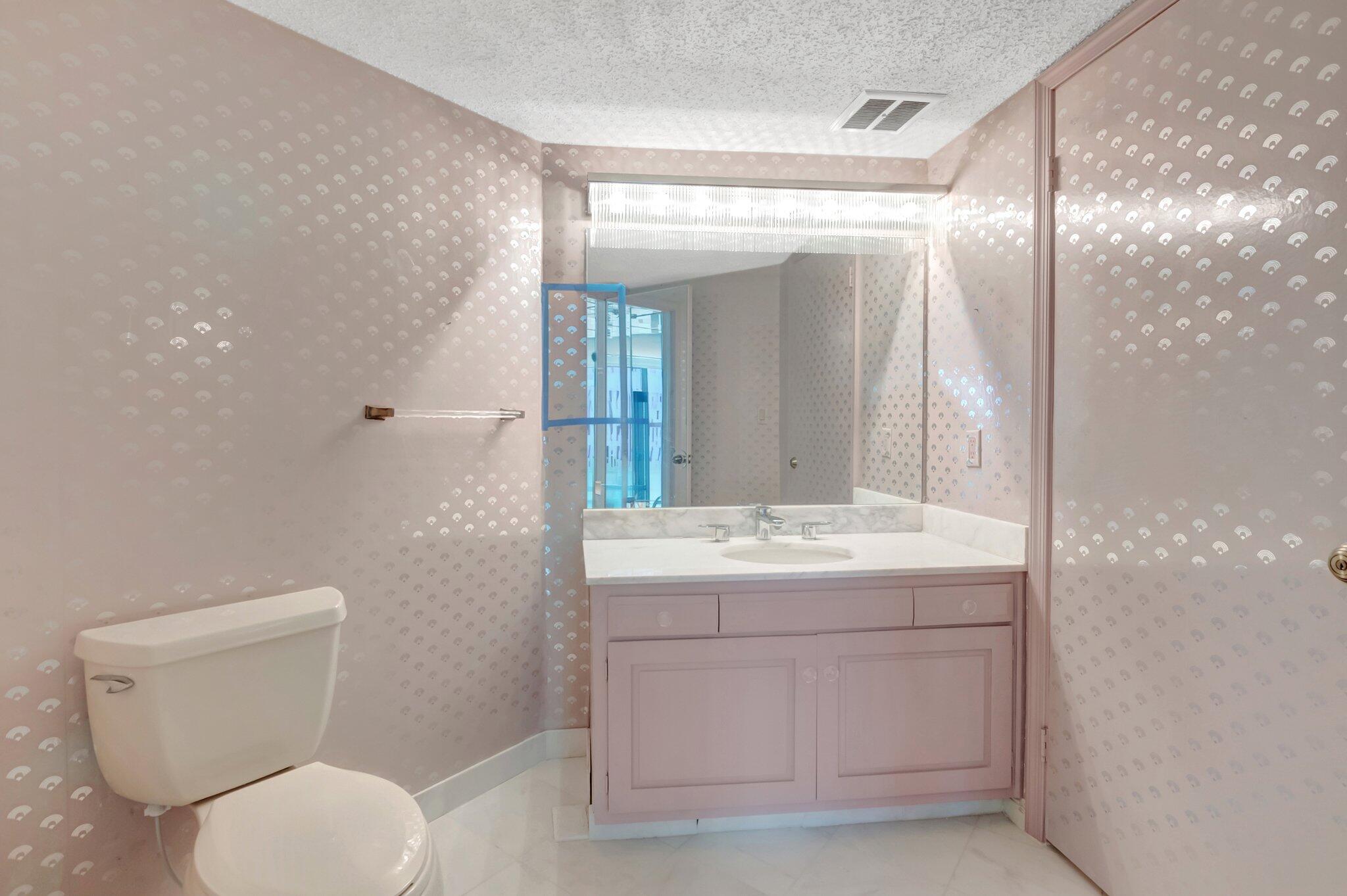 4545 N Ocean Boulevard 10c