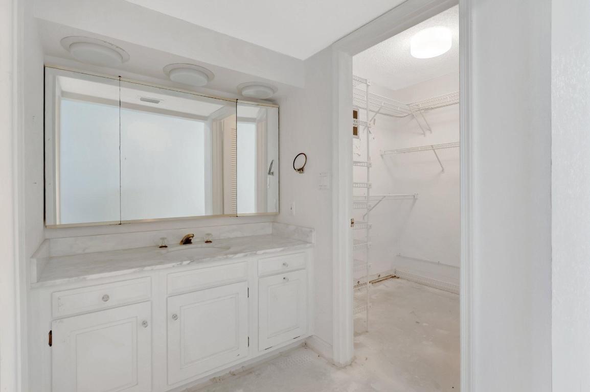 4545 N Ocean Boulevard 10c