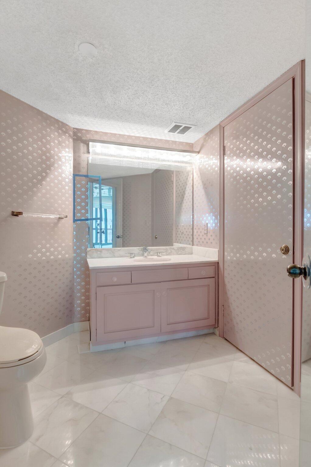 4545 N Ocean Boulevard 10c