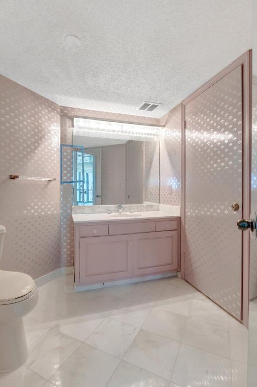 4545 N Ocean Boulevard 10c