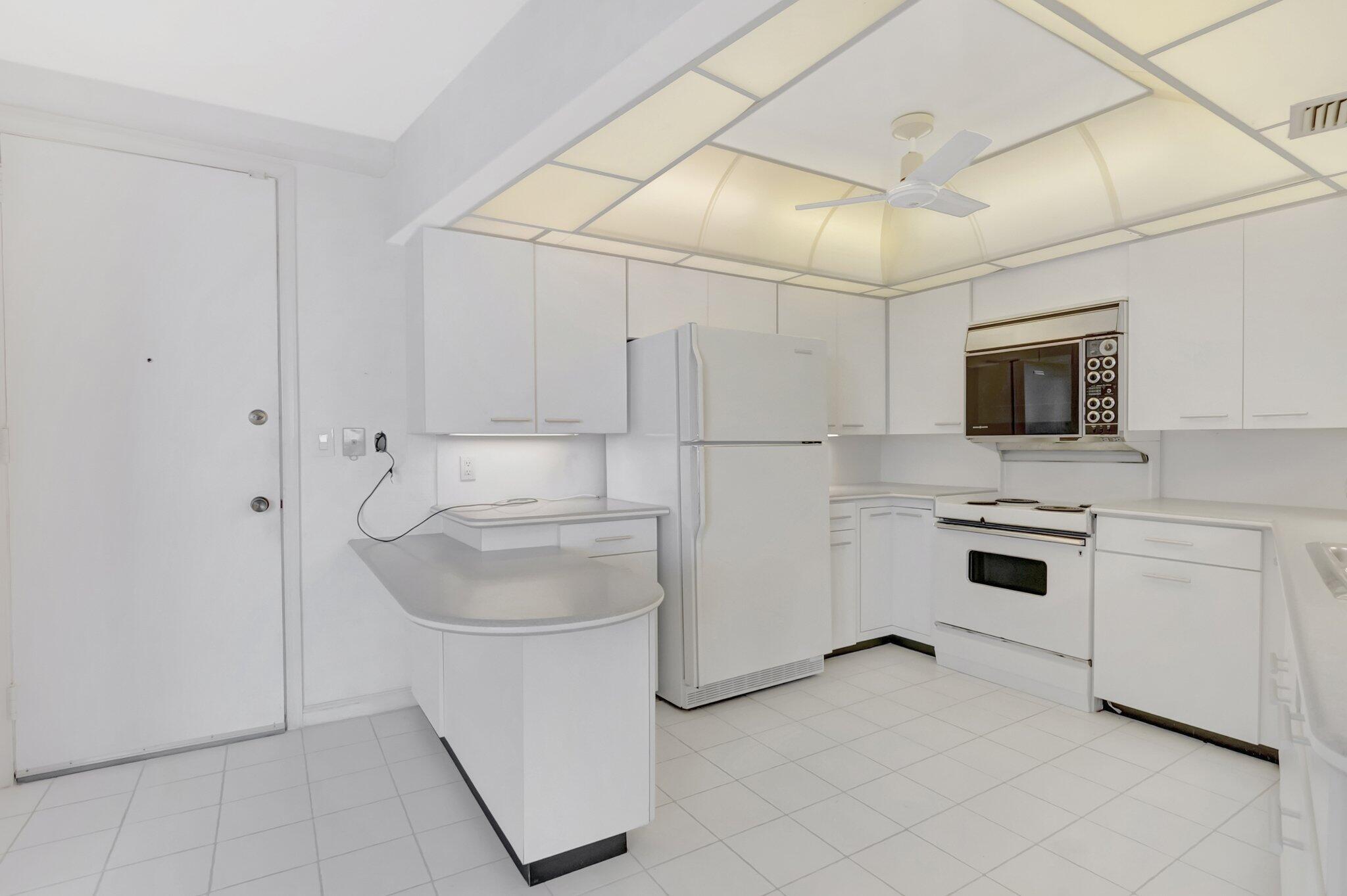 4545 N Ocean Boulevard 10c