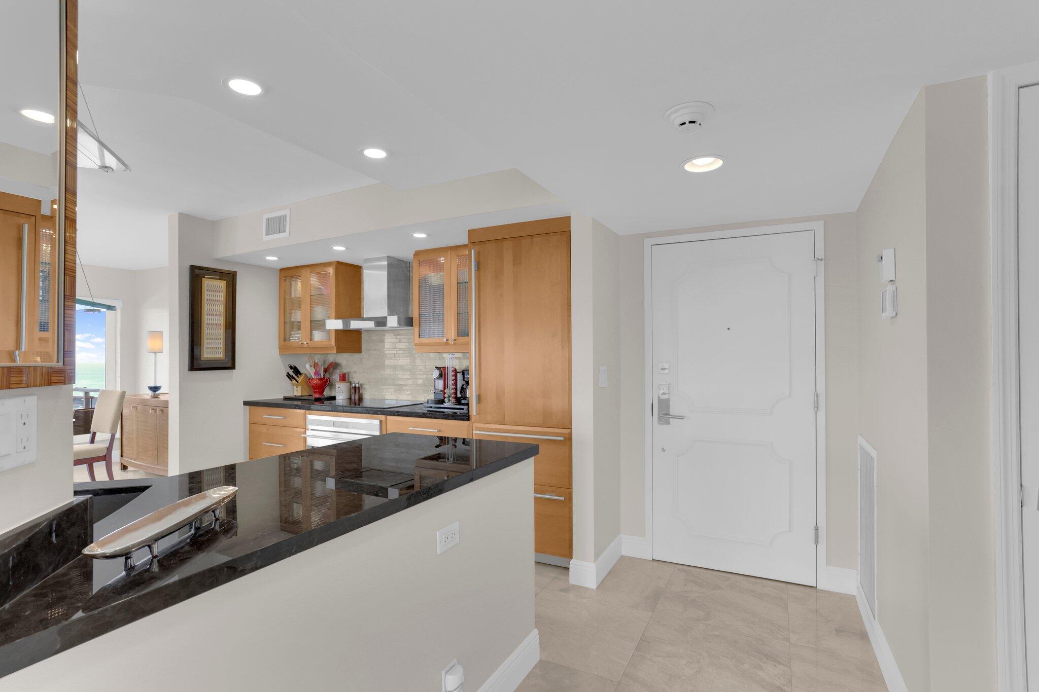 2066 N Ocean Boulevard 14nw