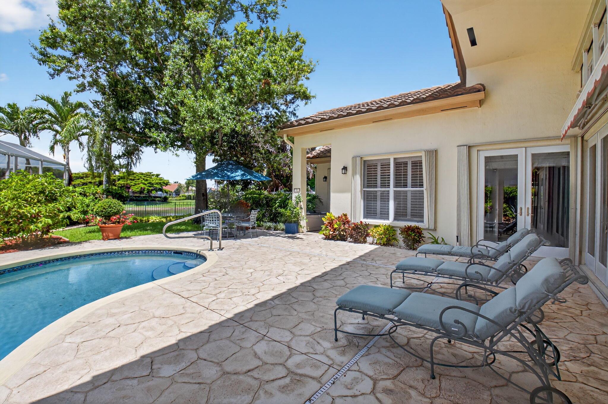 2373 NW 25th Way