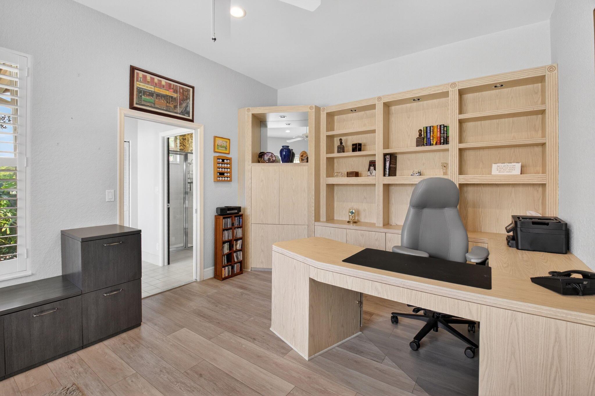 2373 NW 25th Way