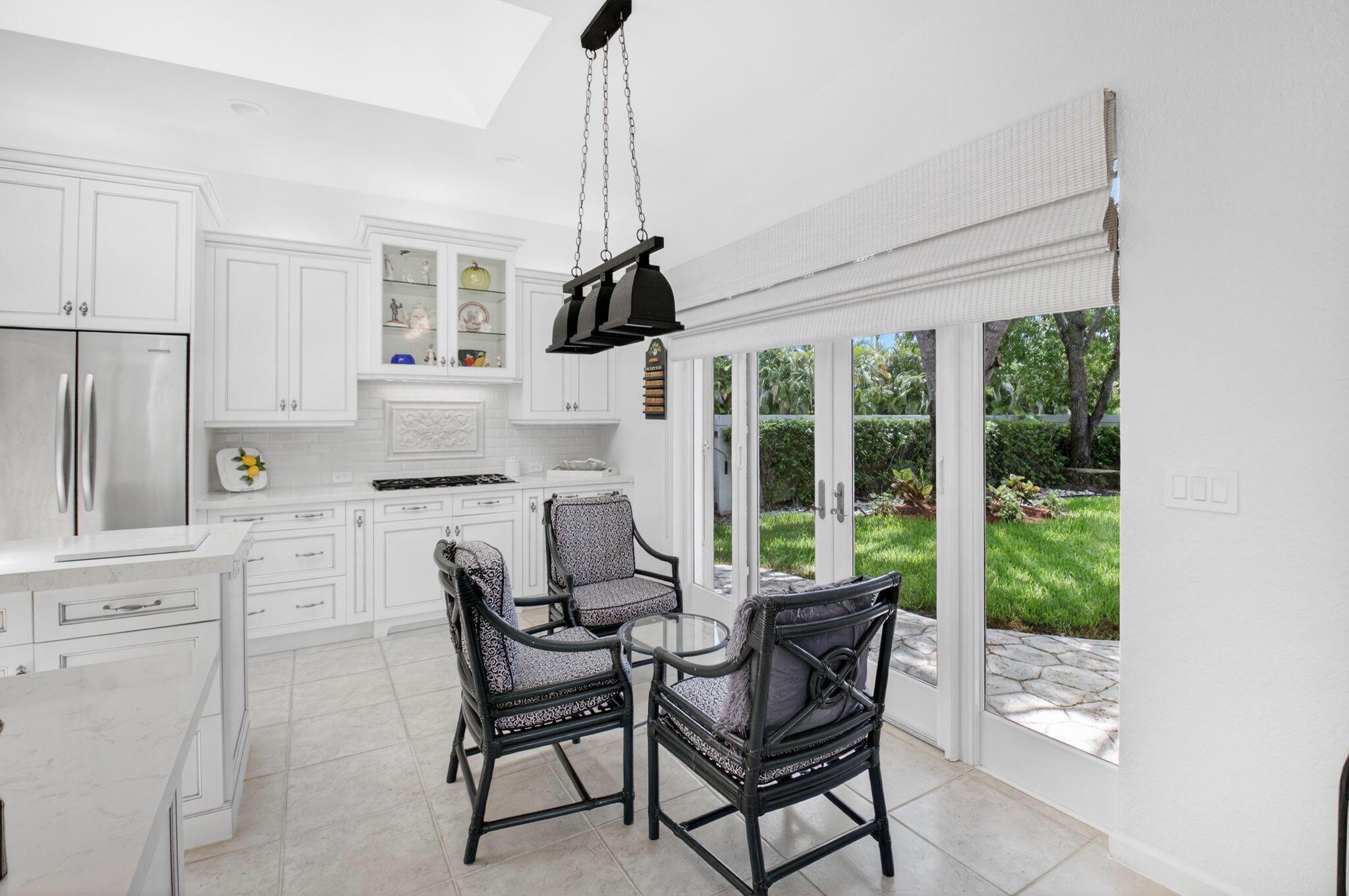 2373 NW 25th Way