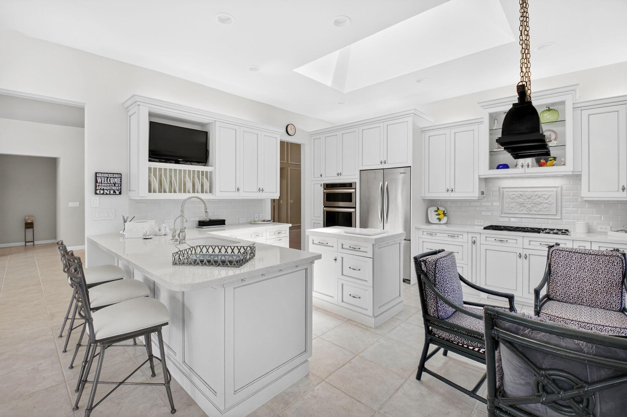 2373 NW 25th Way