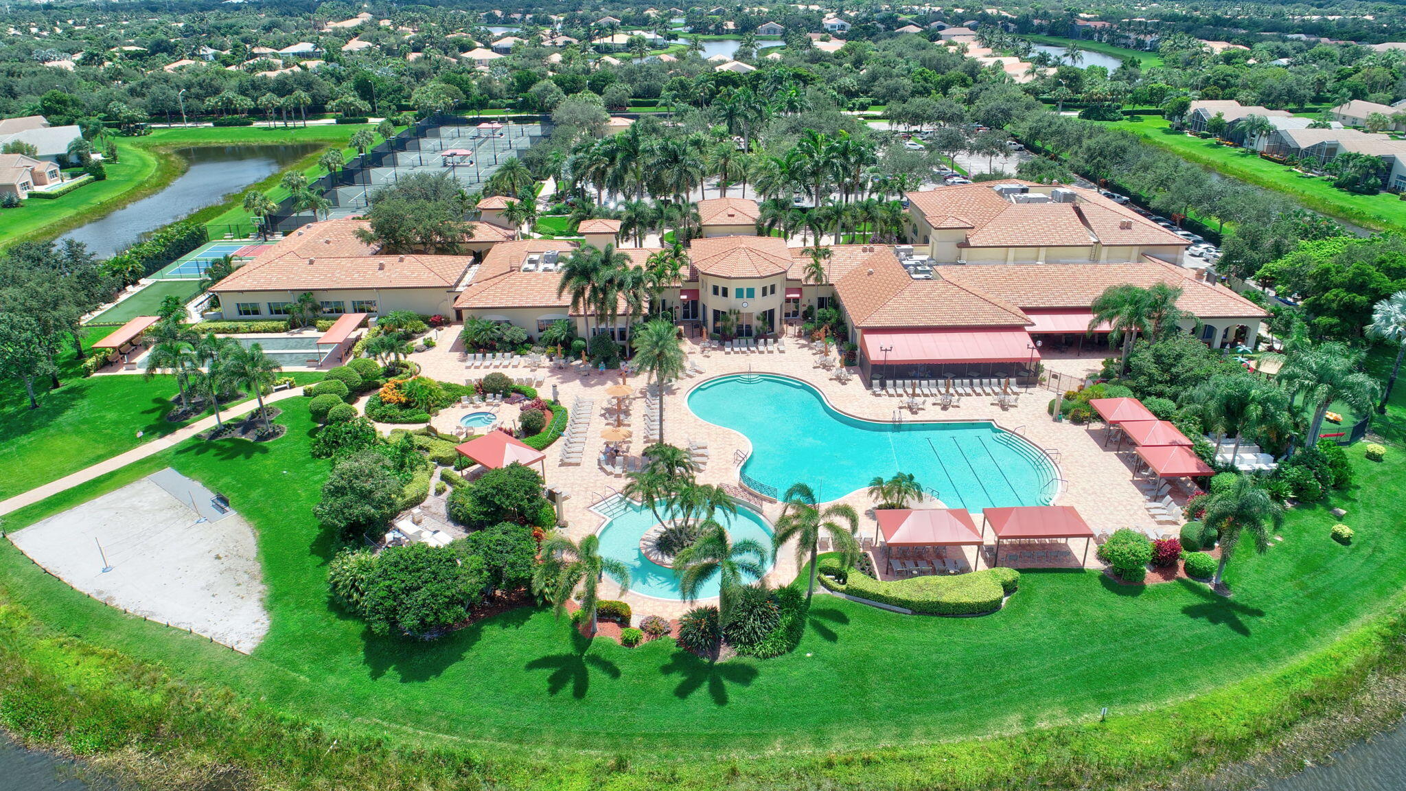13202 Alhambra Lake Circle