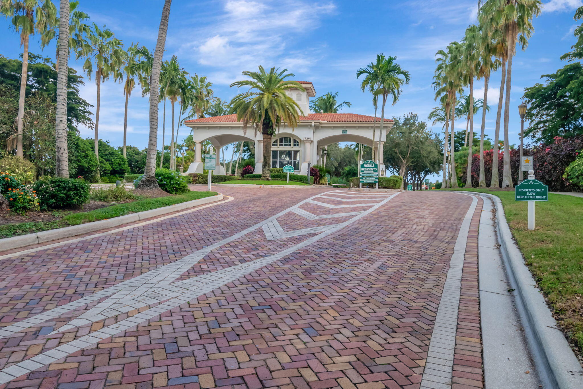 13202 Alhambra Lake Circle