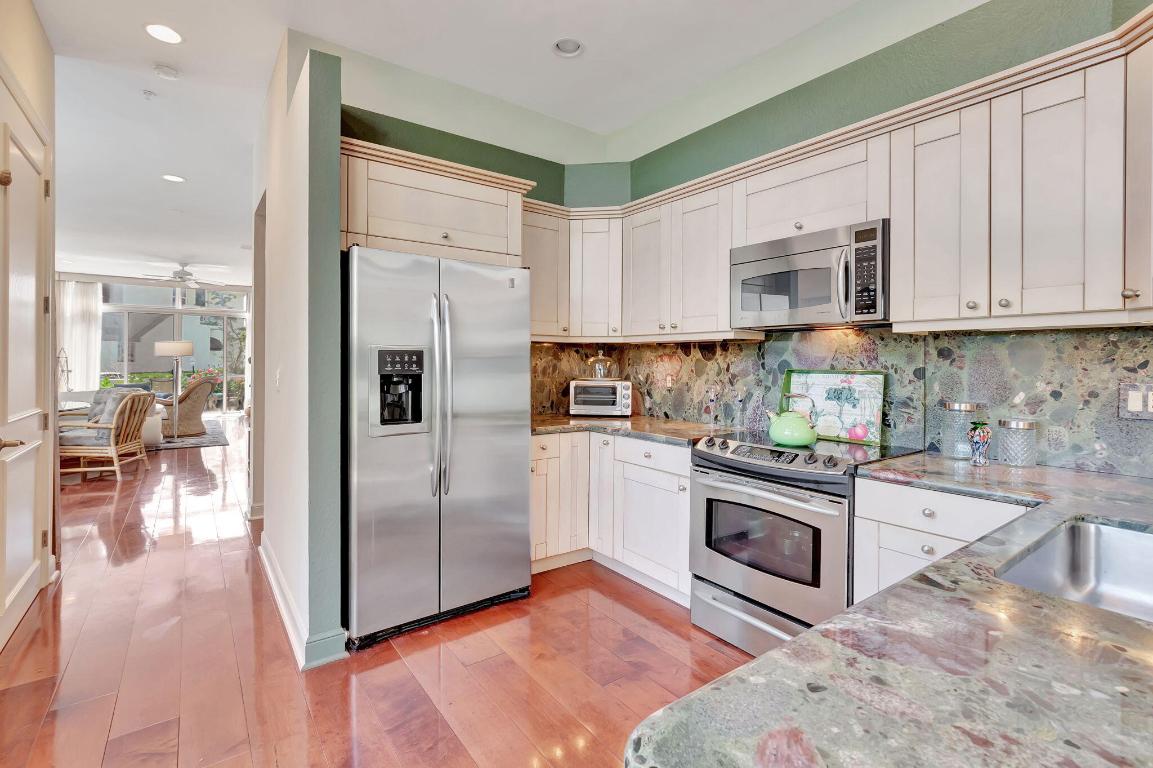 2115 S Ocean Boulevard 14