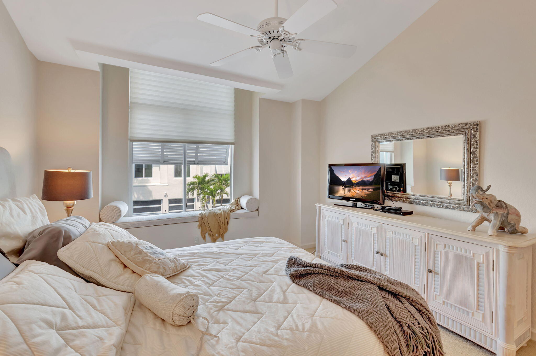 2115 S Ocean Boulevard 14