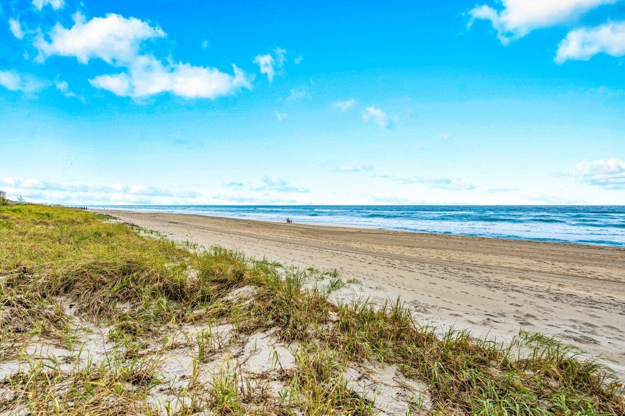 2115 S Ocean Boulevard 14