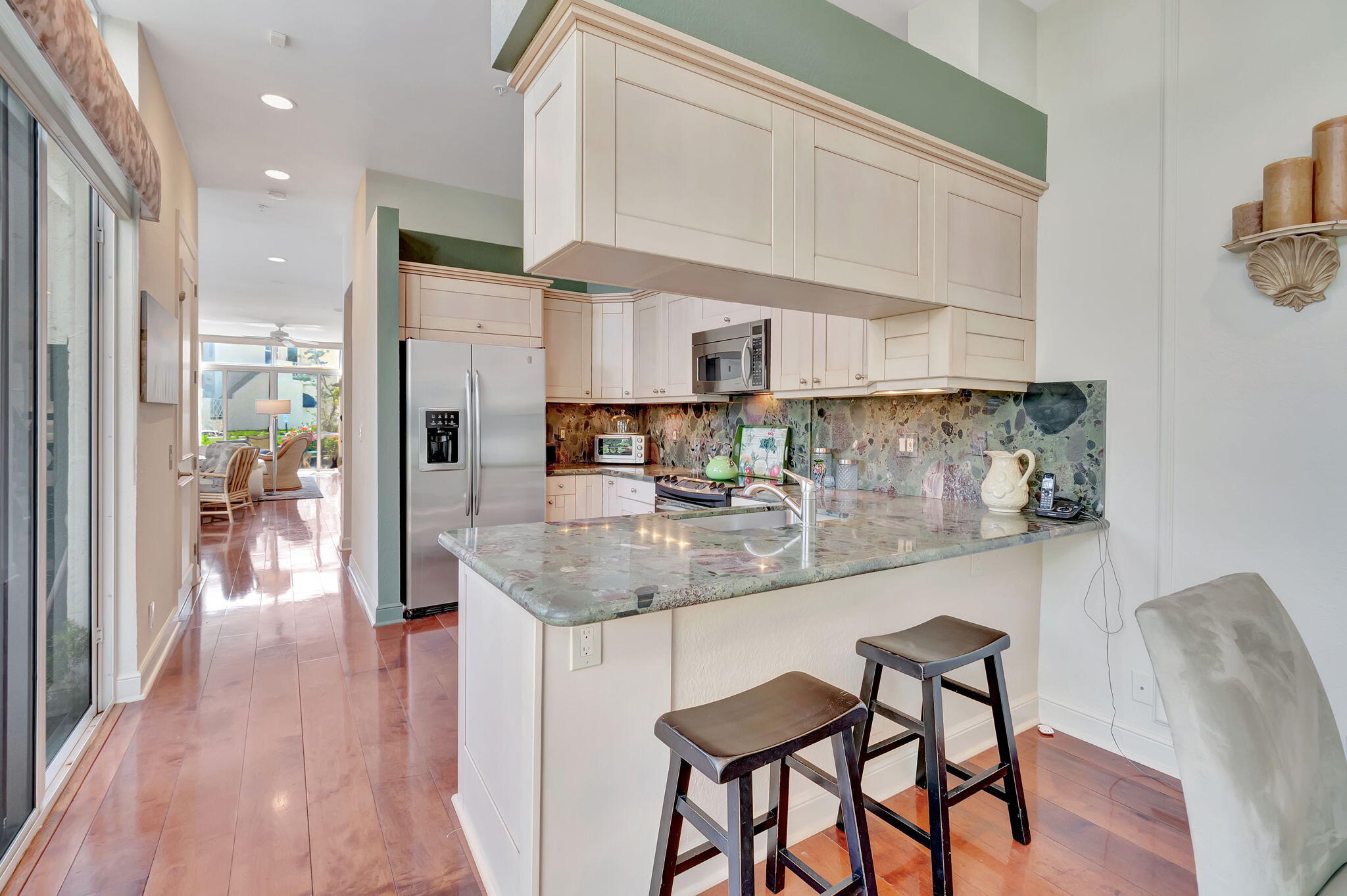 2115 S Ocean Boulevard 14