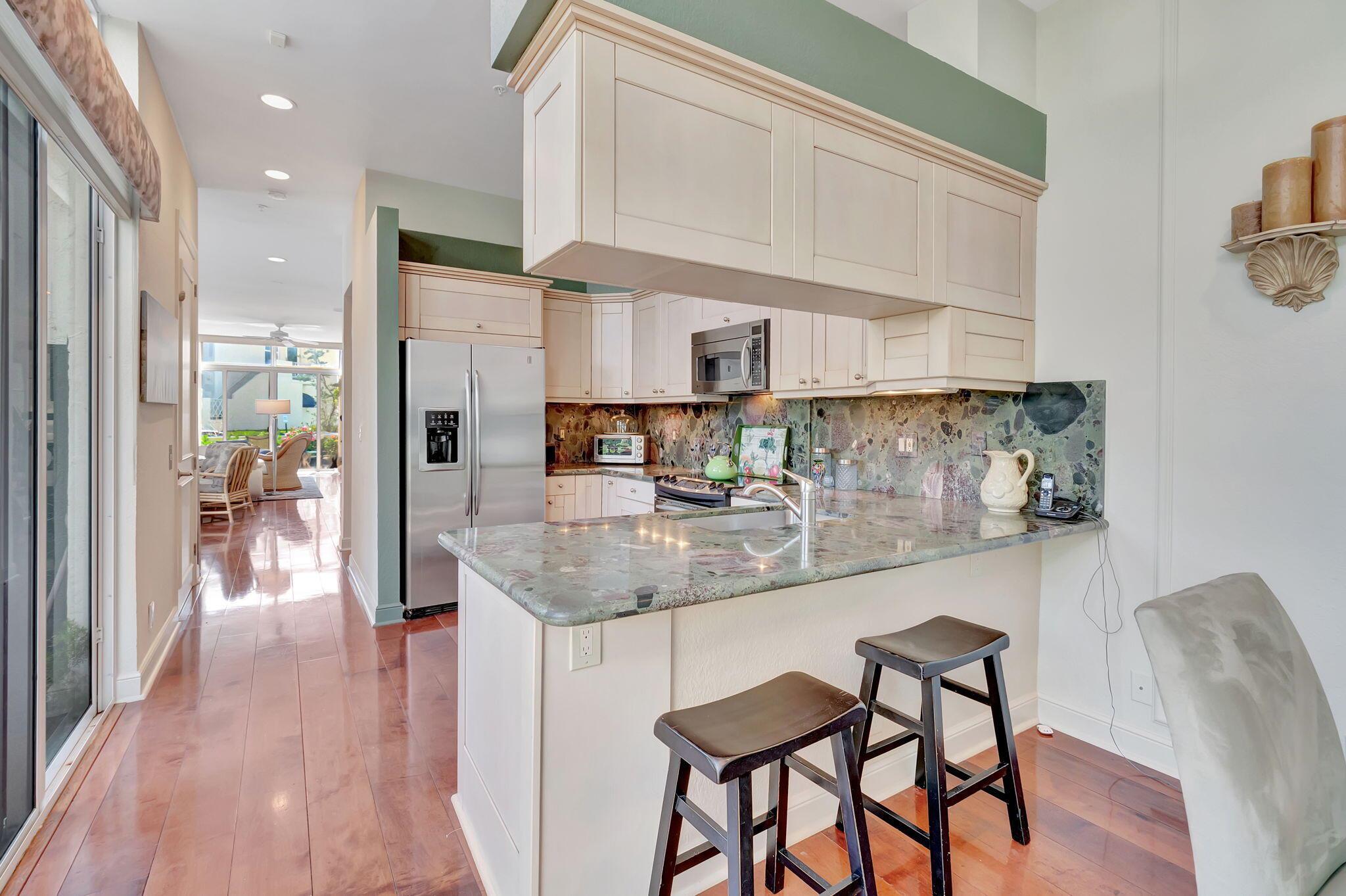 2115 S Ocean Boulevard 14