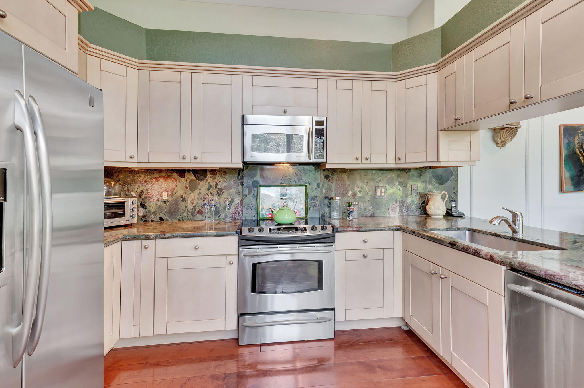 2115 S Ocean Boulevard 14