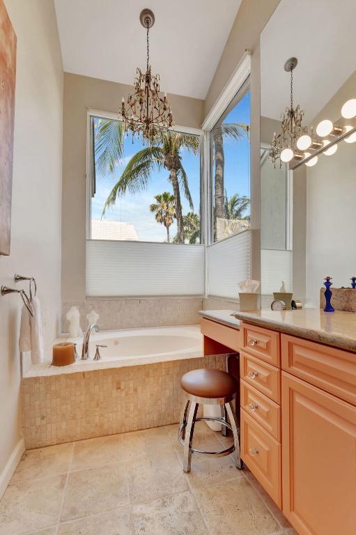 2115 S Ocean Boulevard 14