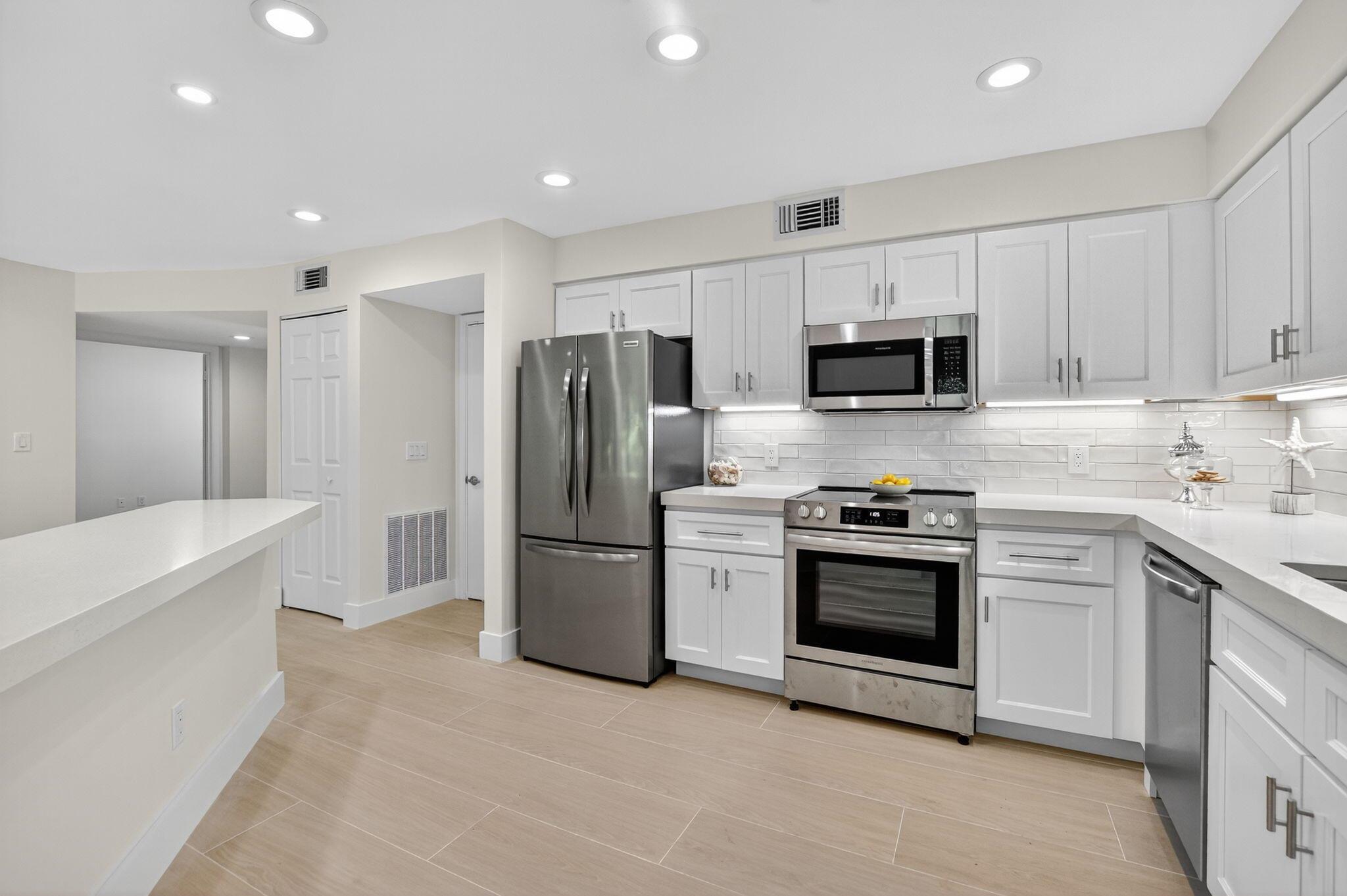 5630 Coach House Circle B