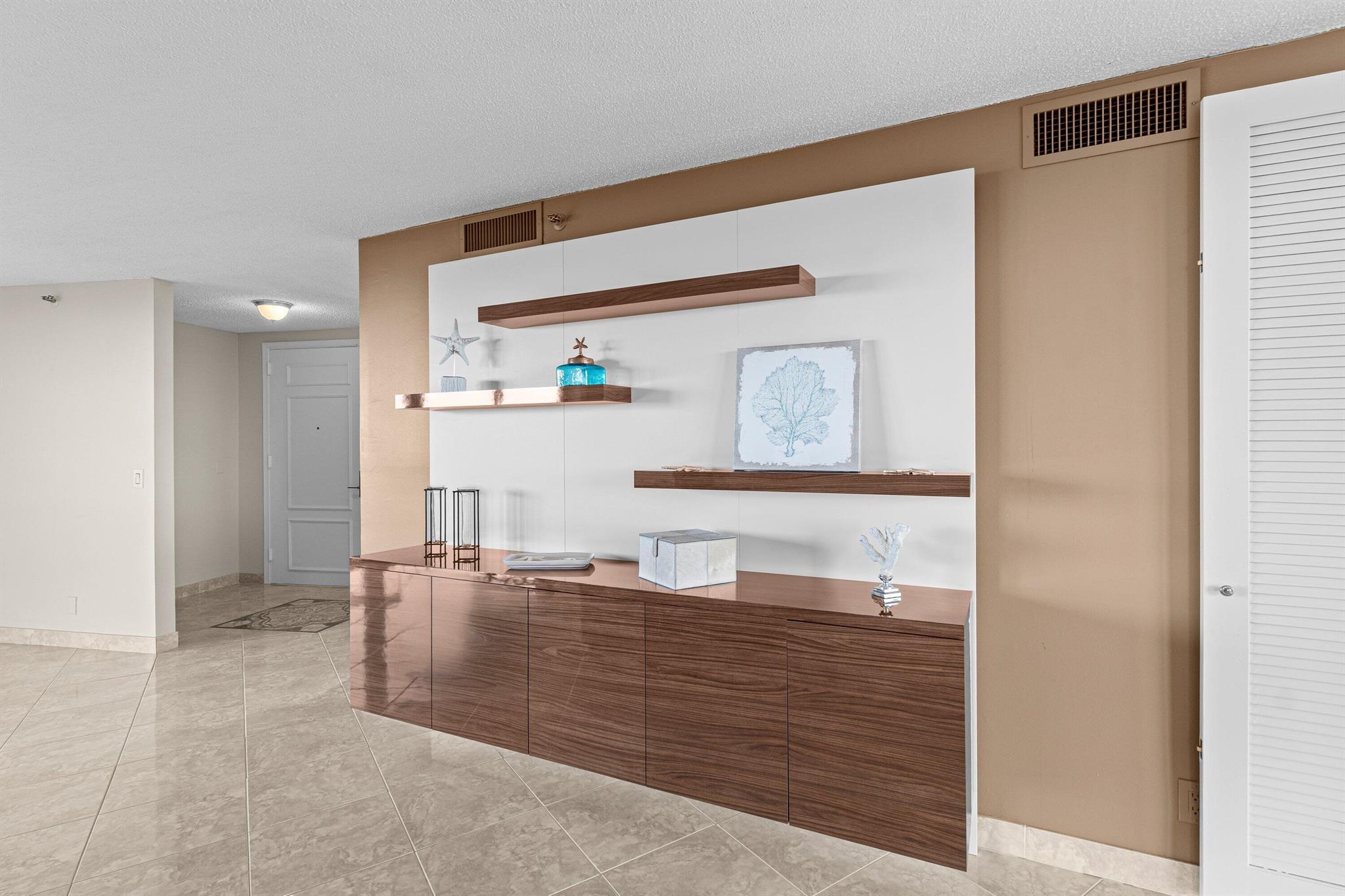 4545 N Ocean Boulevard 15d