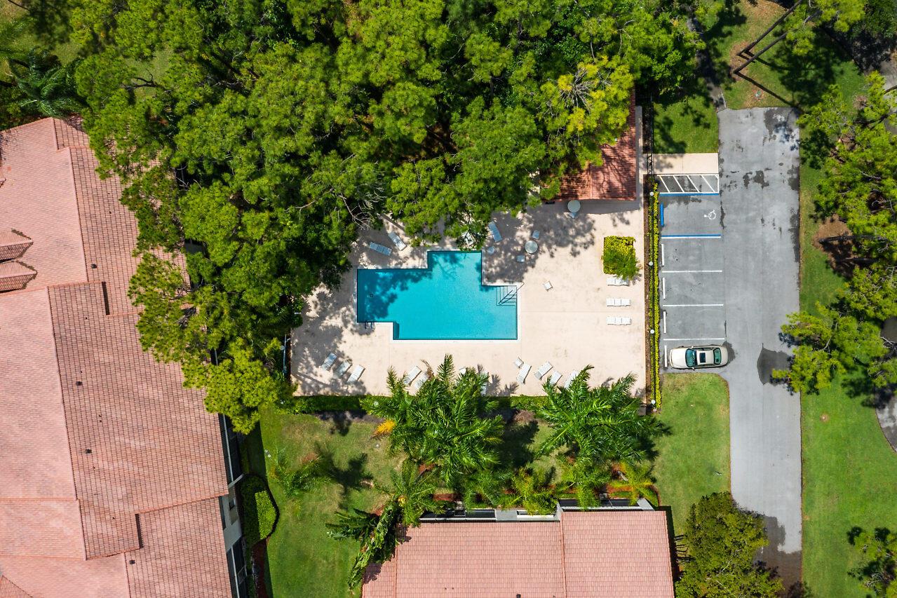5540 Coach House Circle B