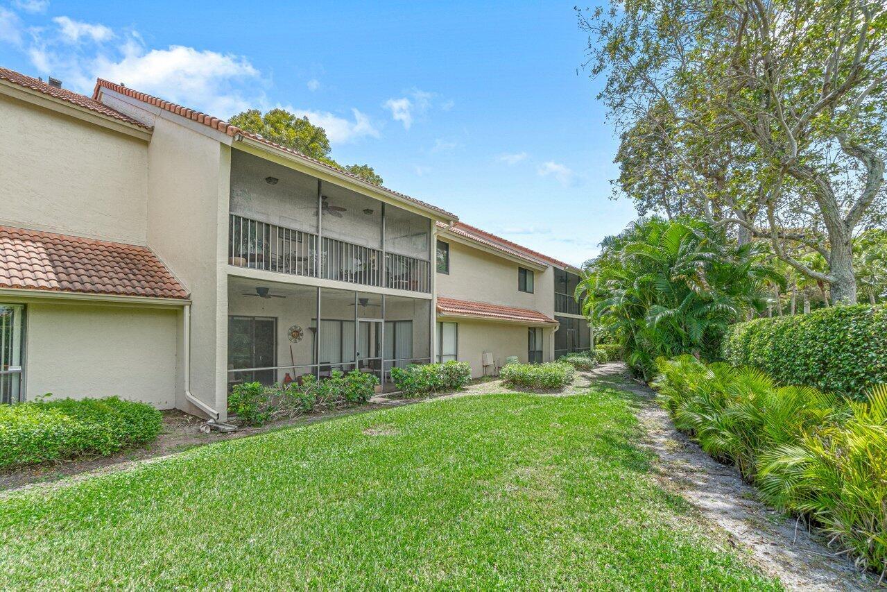 5540 Coach House Circle B