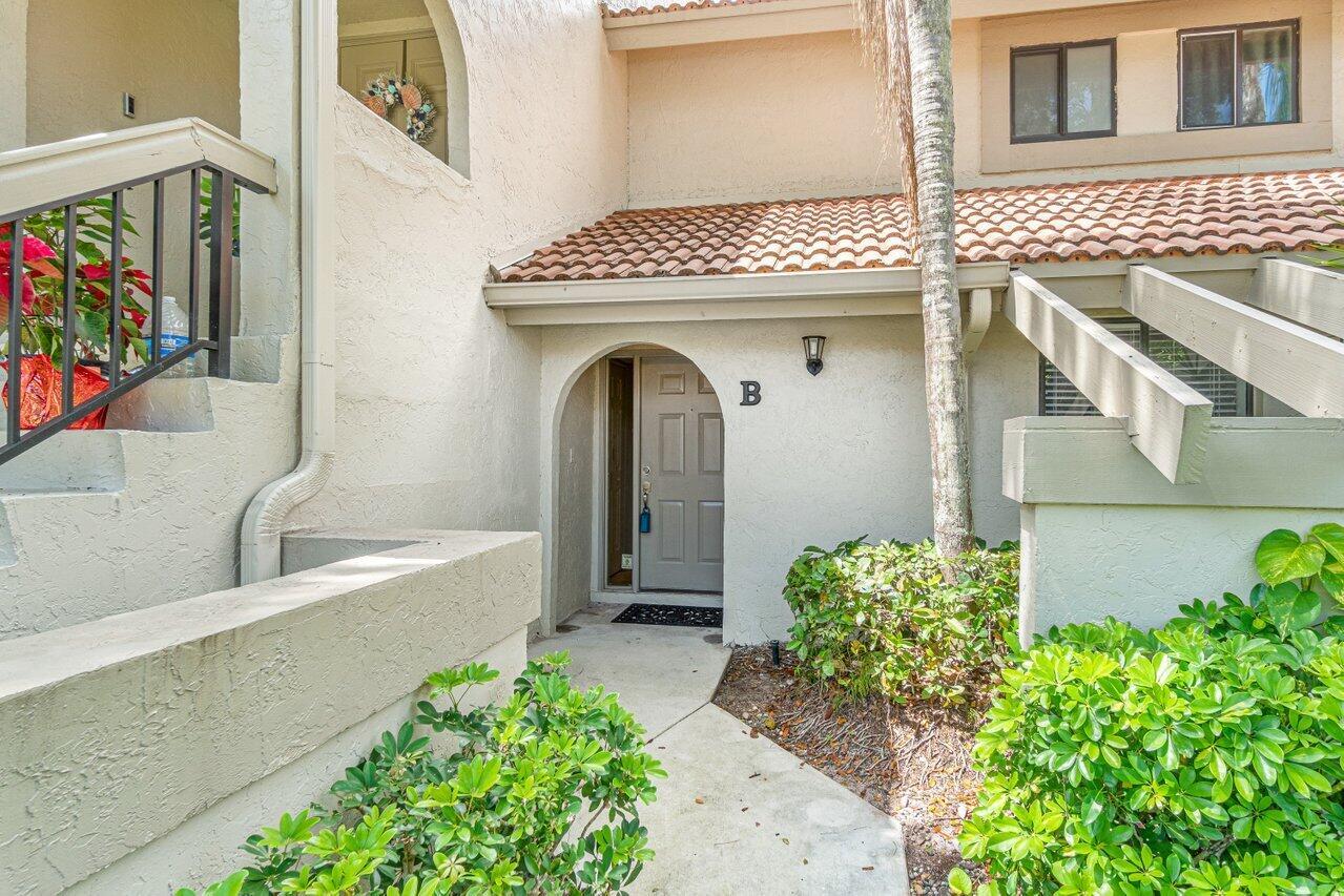 5540 Coach House Circle B