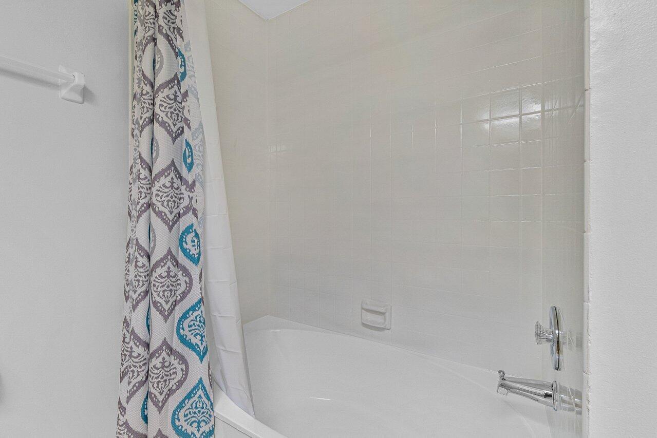 5540 Coach House Circle B