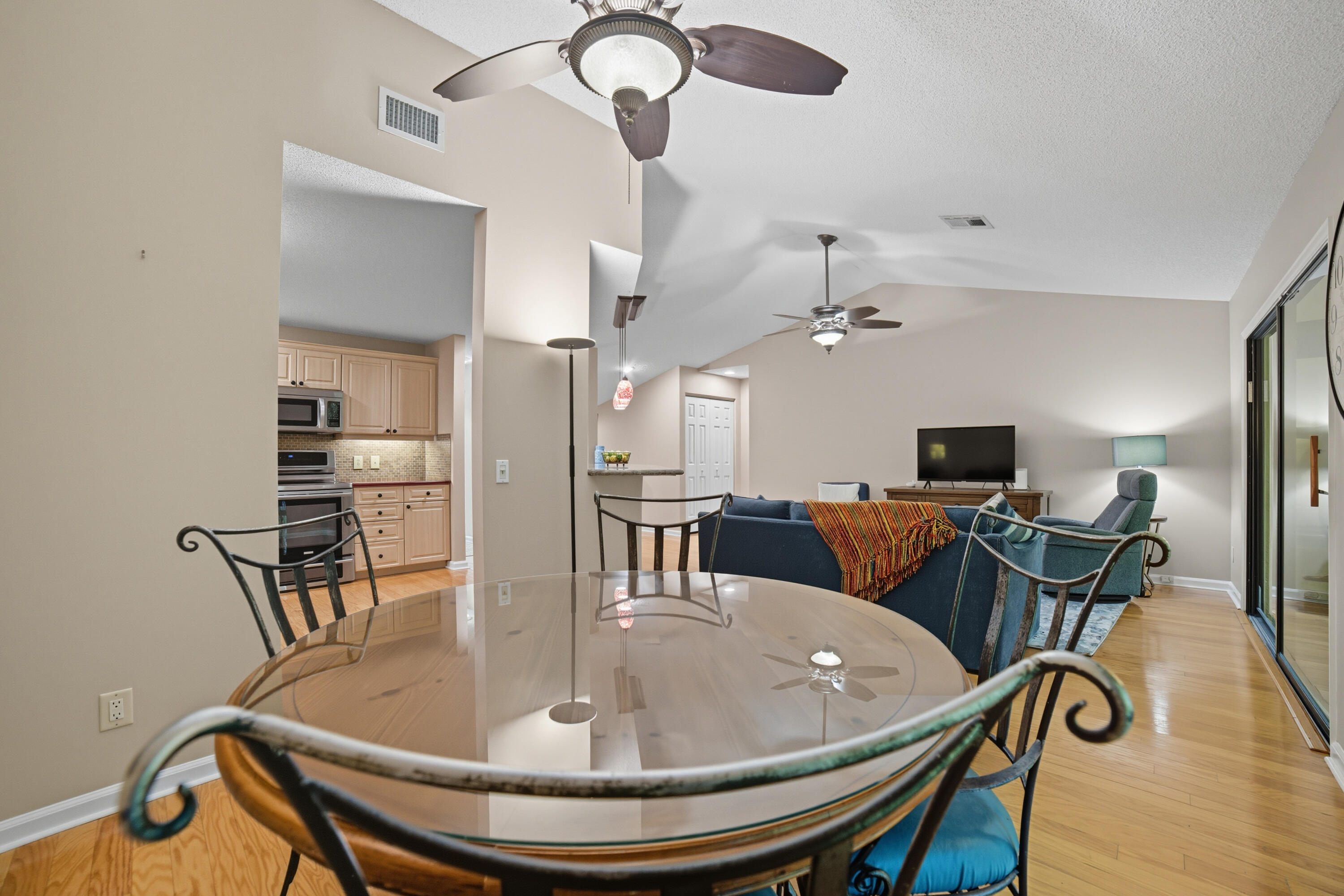 5600 Coach House Circle G