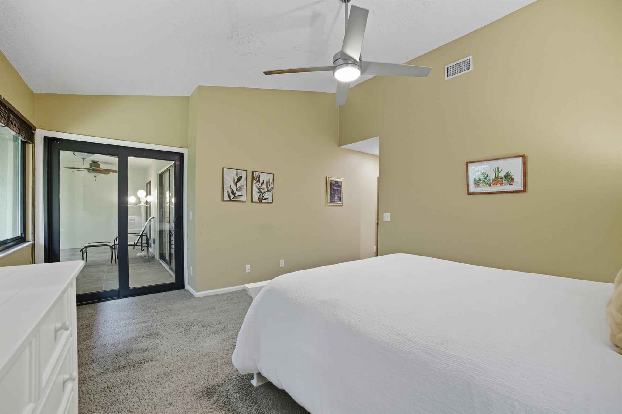 5600 Coach House Circle G