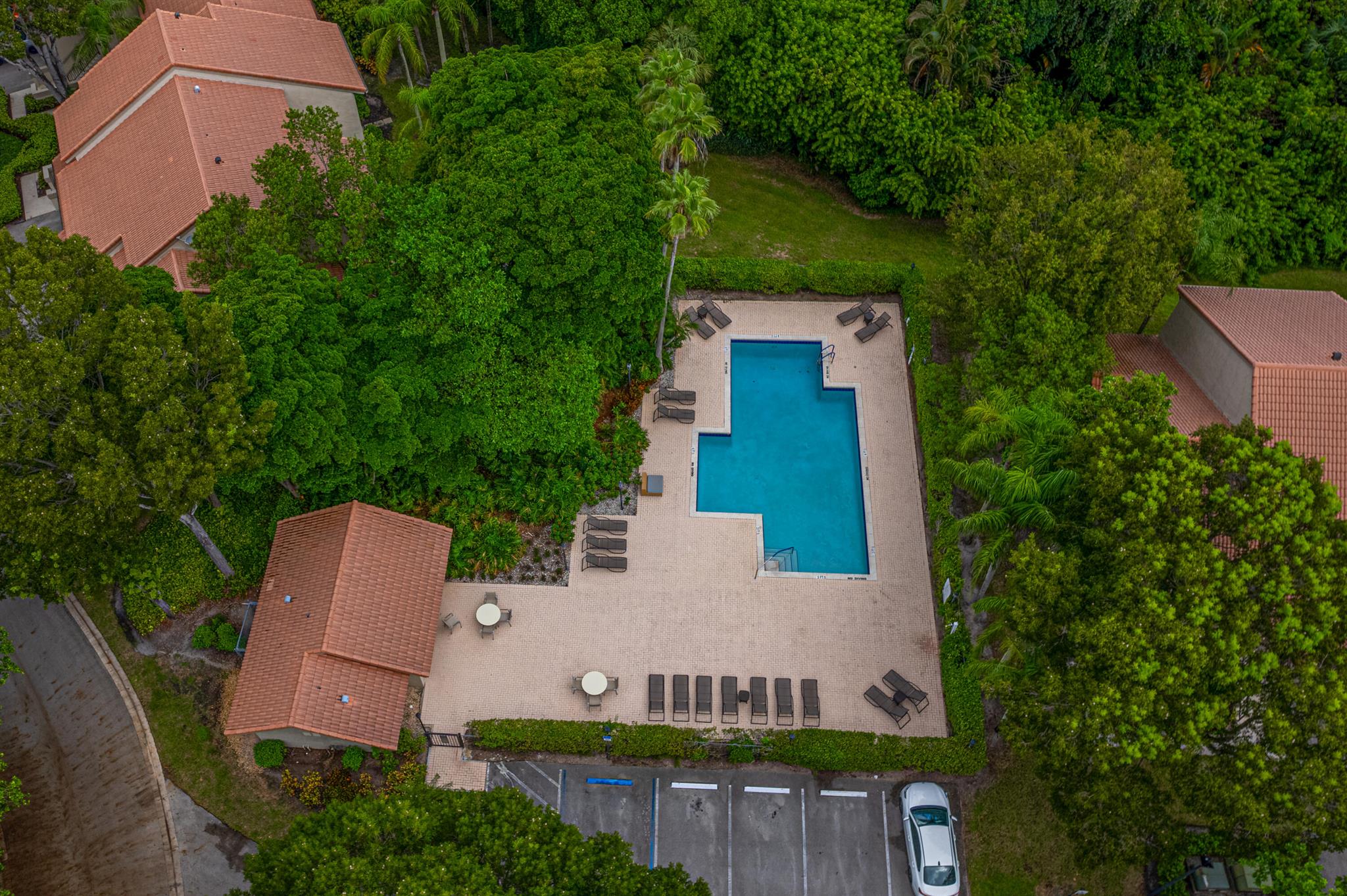 5600 Coach House Circle G