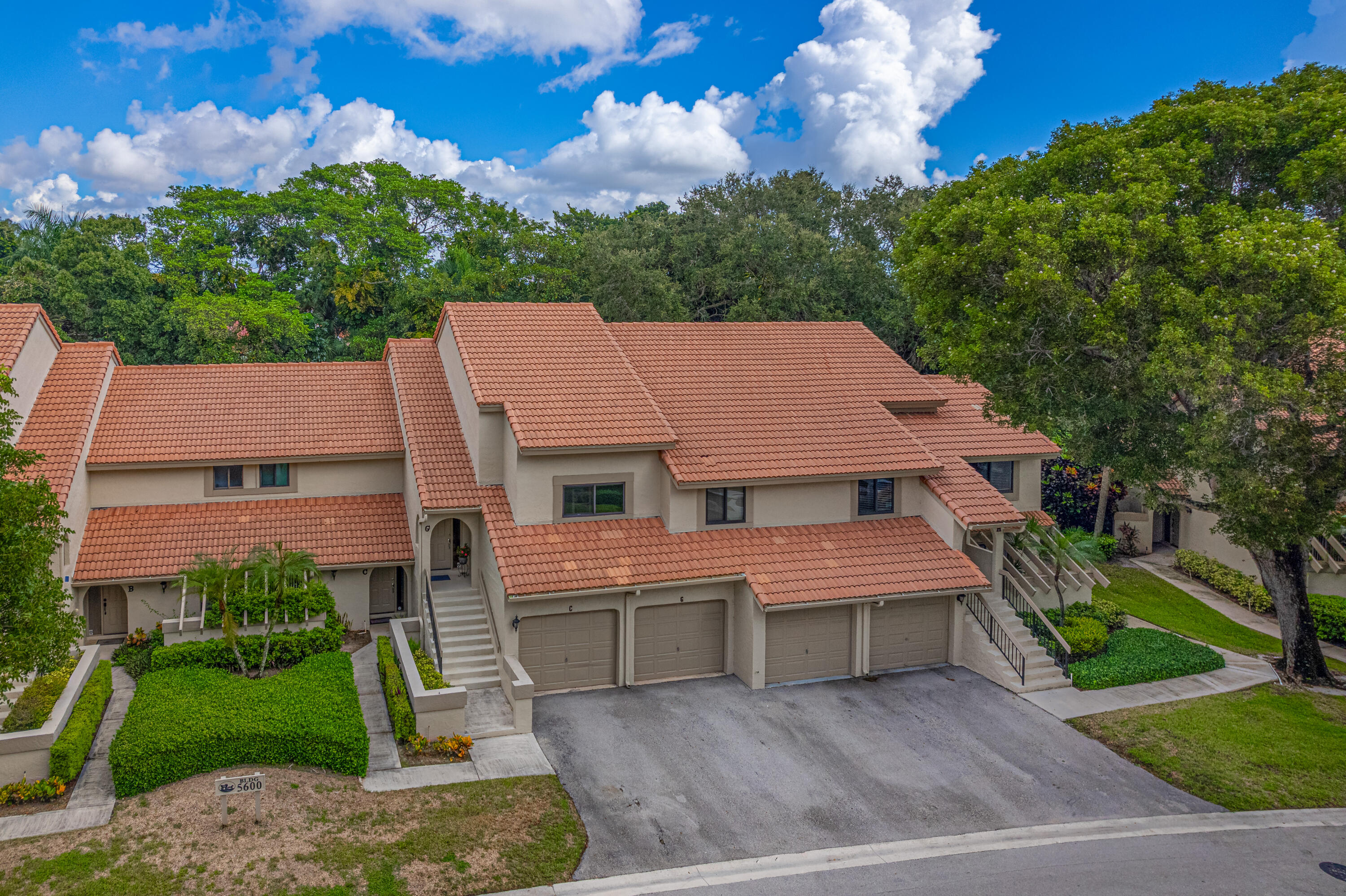 5600 Coach House Circle G
