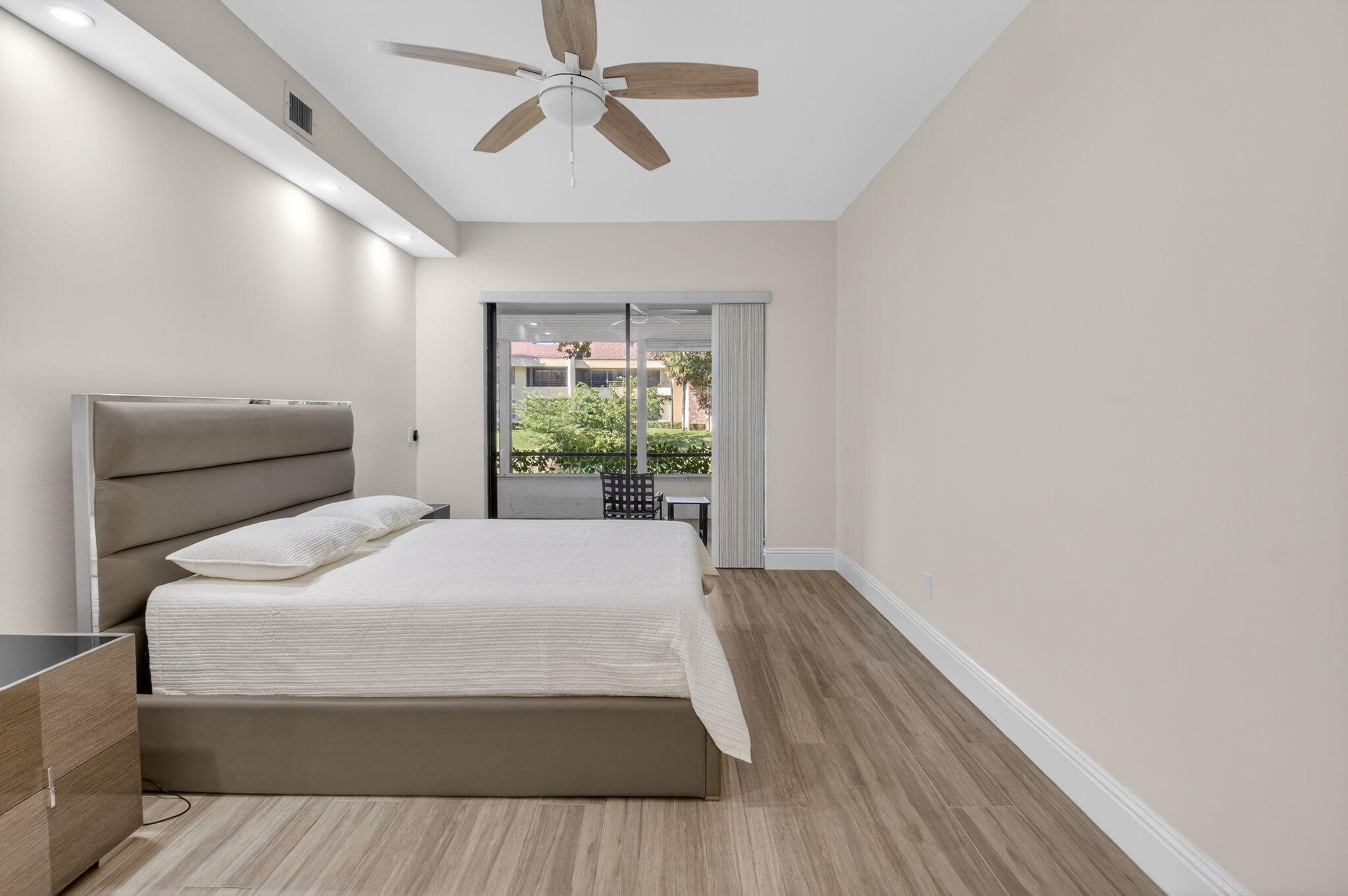 7484 La Paz Boulevard 103