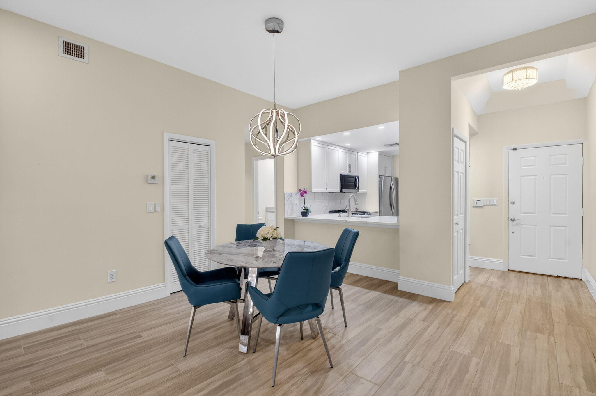 7484 La Paz Boulevard 103