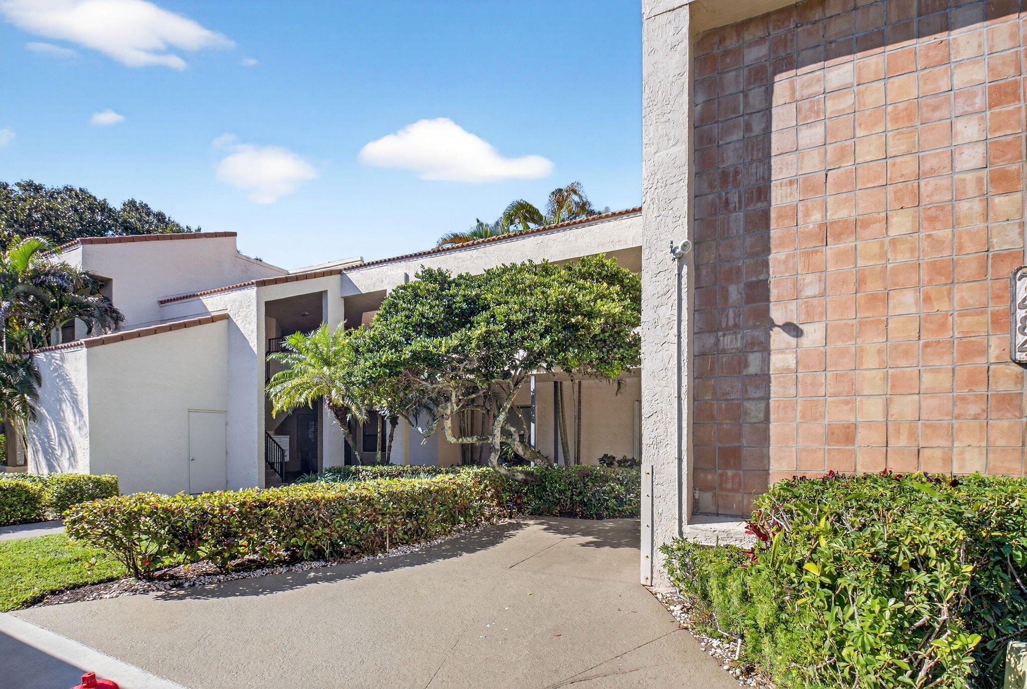 7484 La Paz Boulevard 103