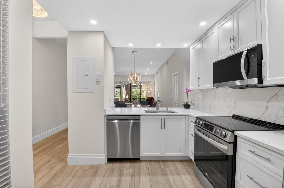 7484 La Paz Boulevard 103