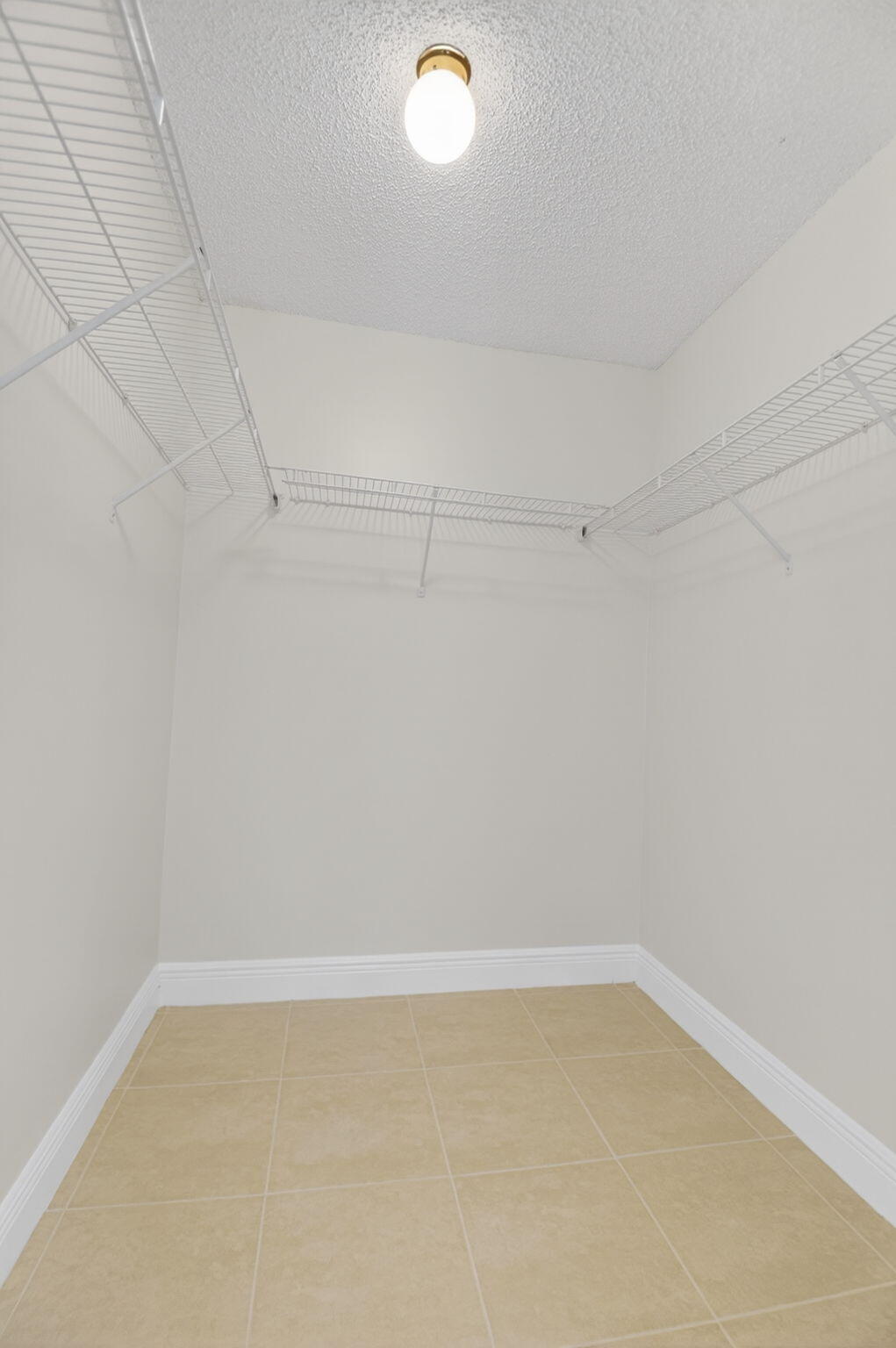 3143 Kingswood Terrace 3143