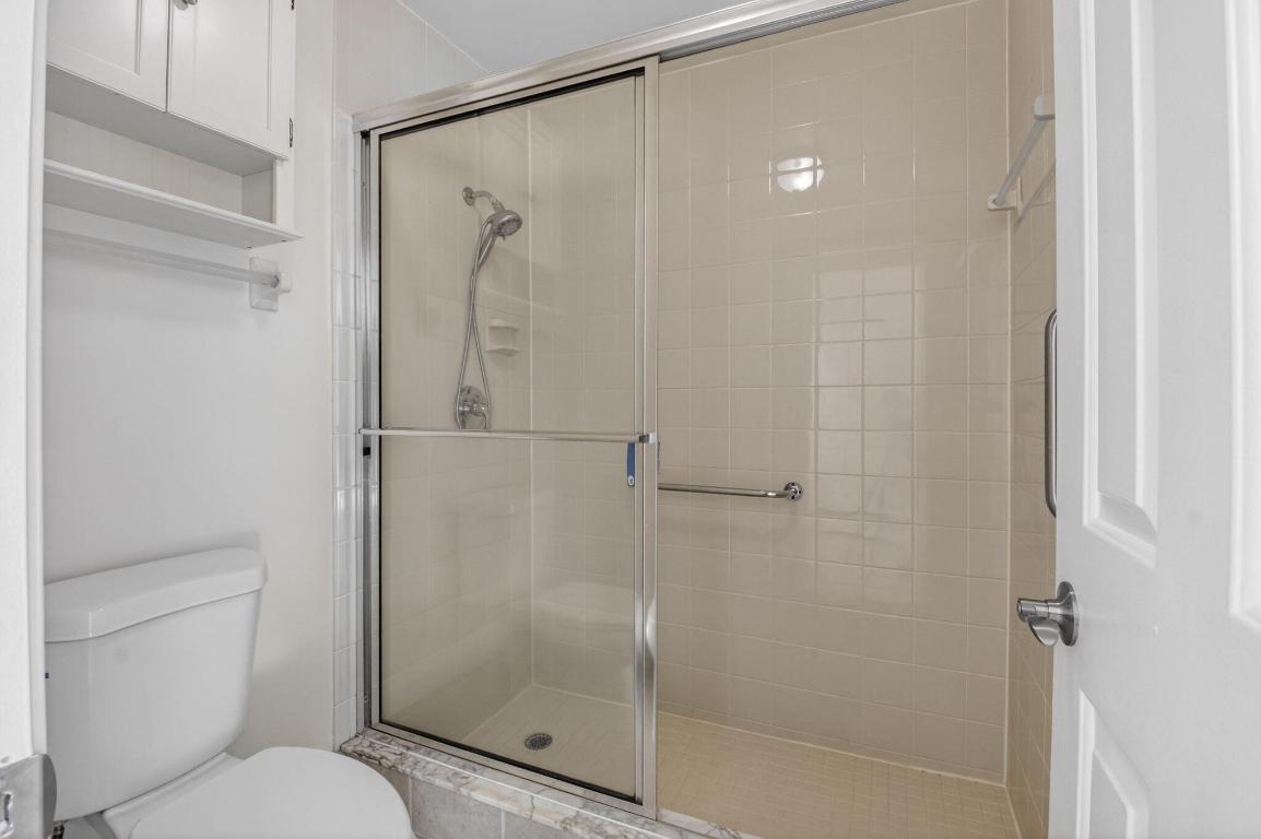 3149 Kingswood Terrace